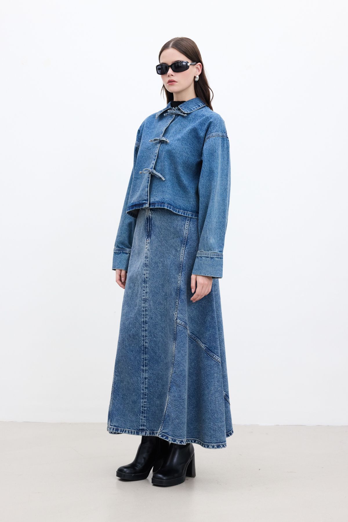 Manuka-Blue Flounce Denim Skirt 2