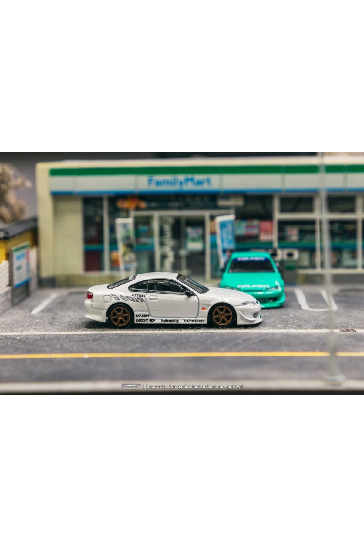 Tarmac Works 1/64 VERTEX Nissan Silvia S15 White Metallic - Lamley