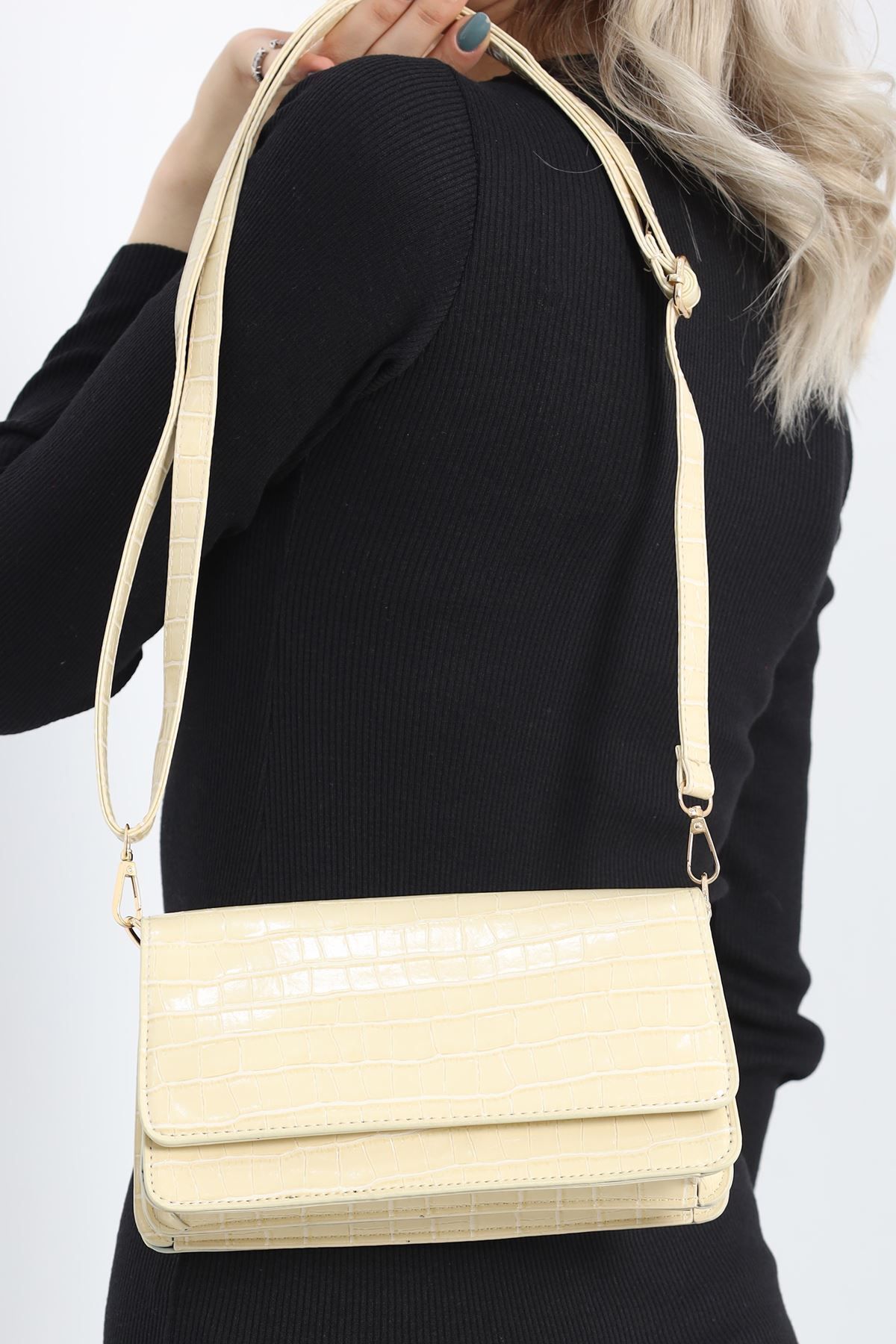 DBK Design by Kea-Cream Croco Arm Bag - 3006.1853. 1