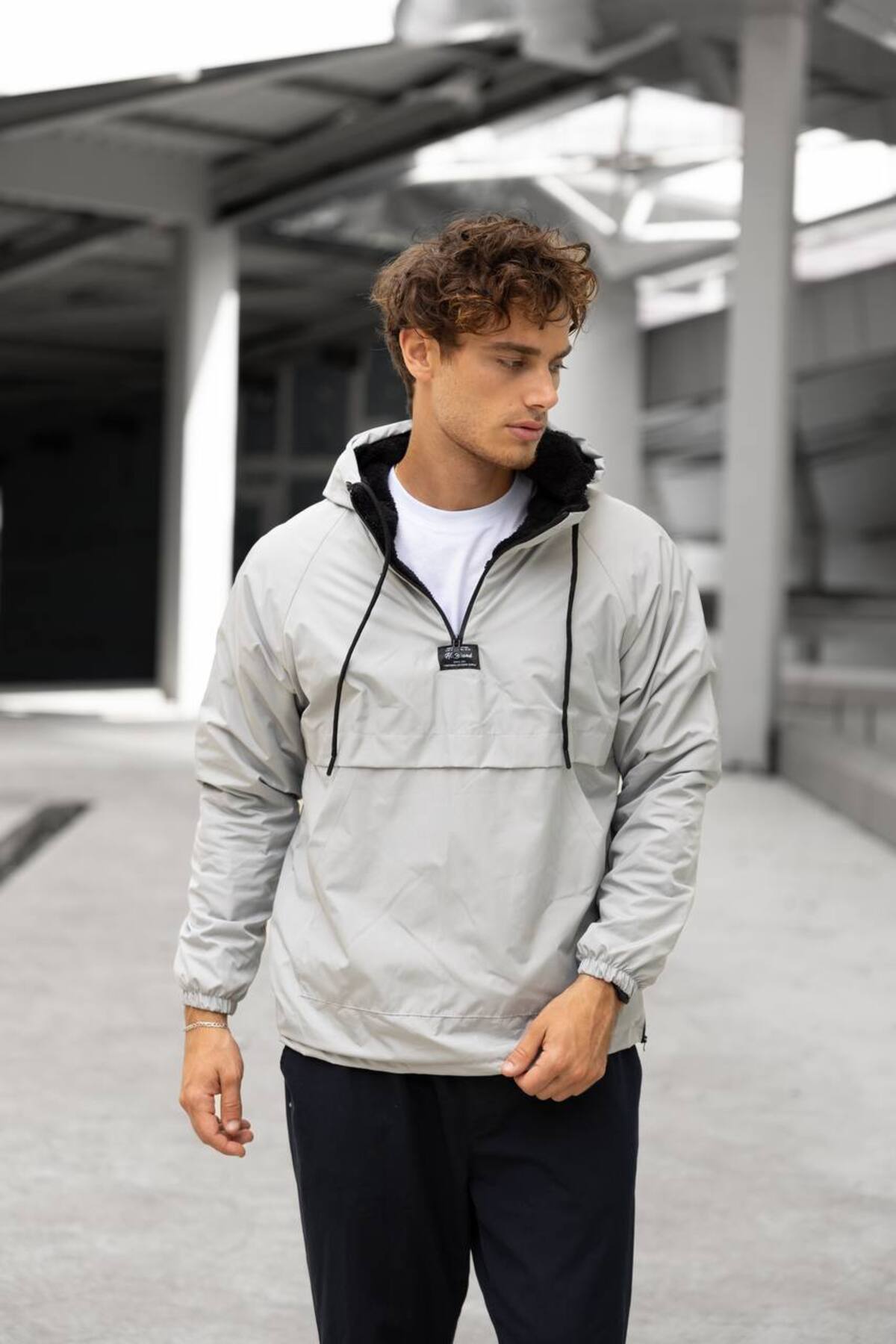 کاپشن  MNTSISKPS0001010