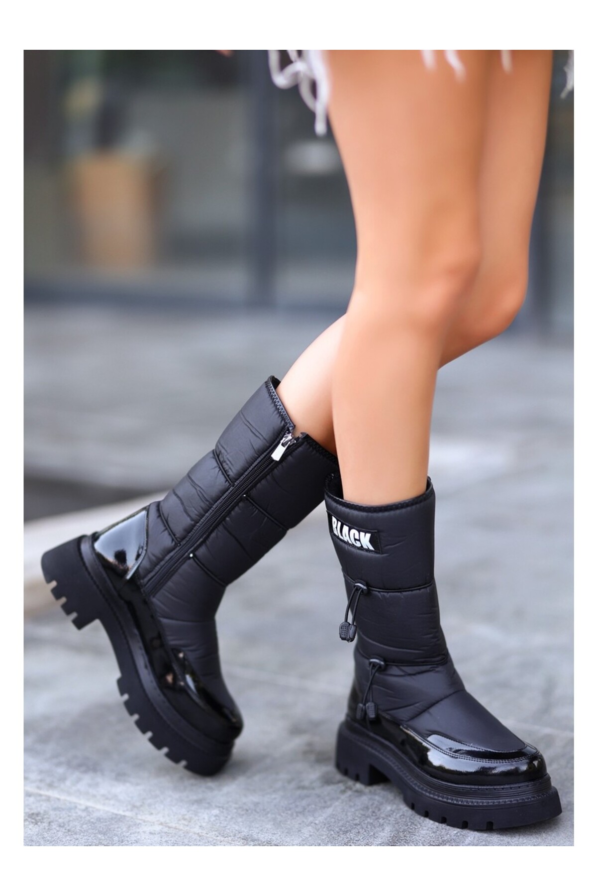 Siyah Rugan Kadın Kar Botu