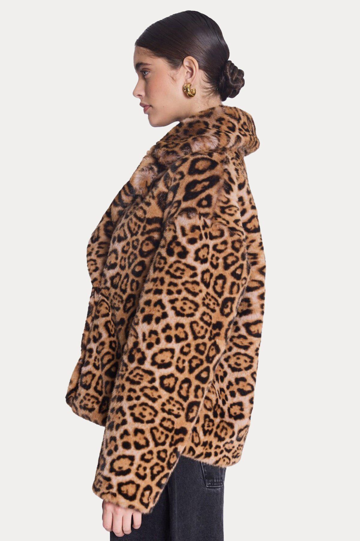 Berenice-Millia Leopard Print Plush Jacket 4