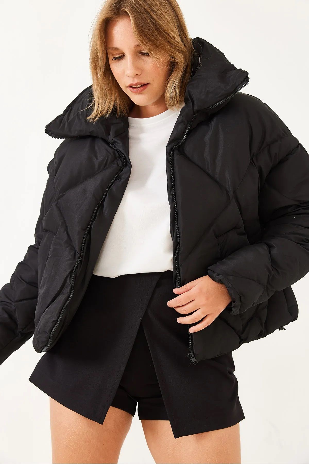 MEECY-Women's Black Oversize Puffer Coat 2