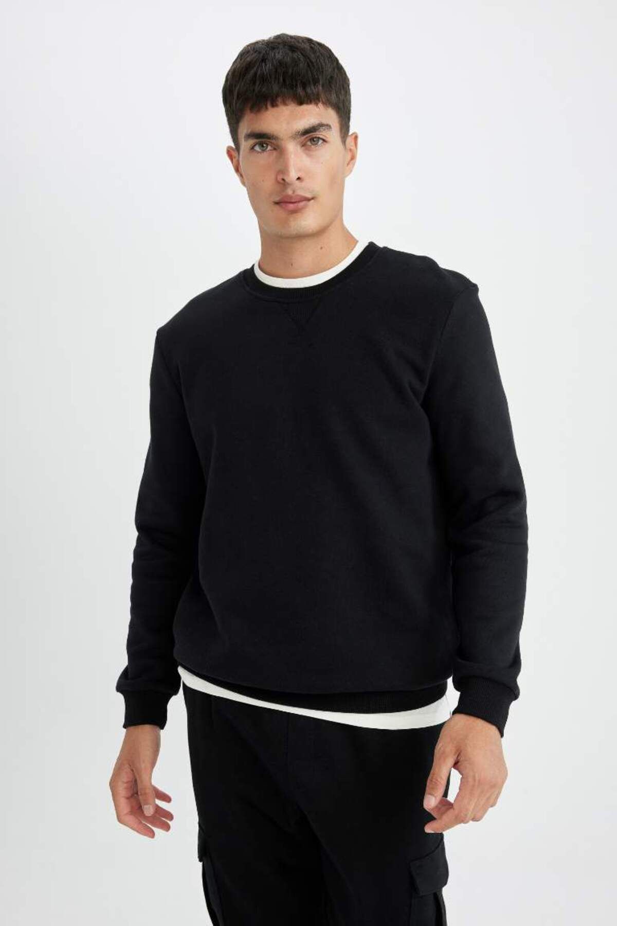 DeFacto Yeni Sezon Regular Fit Bisiklet Yaka Kalın Basic Düz Sweatshirt