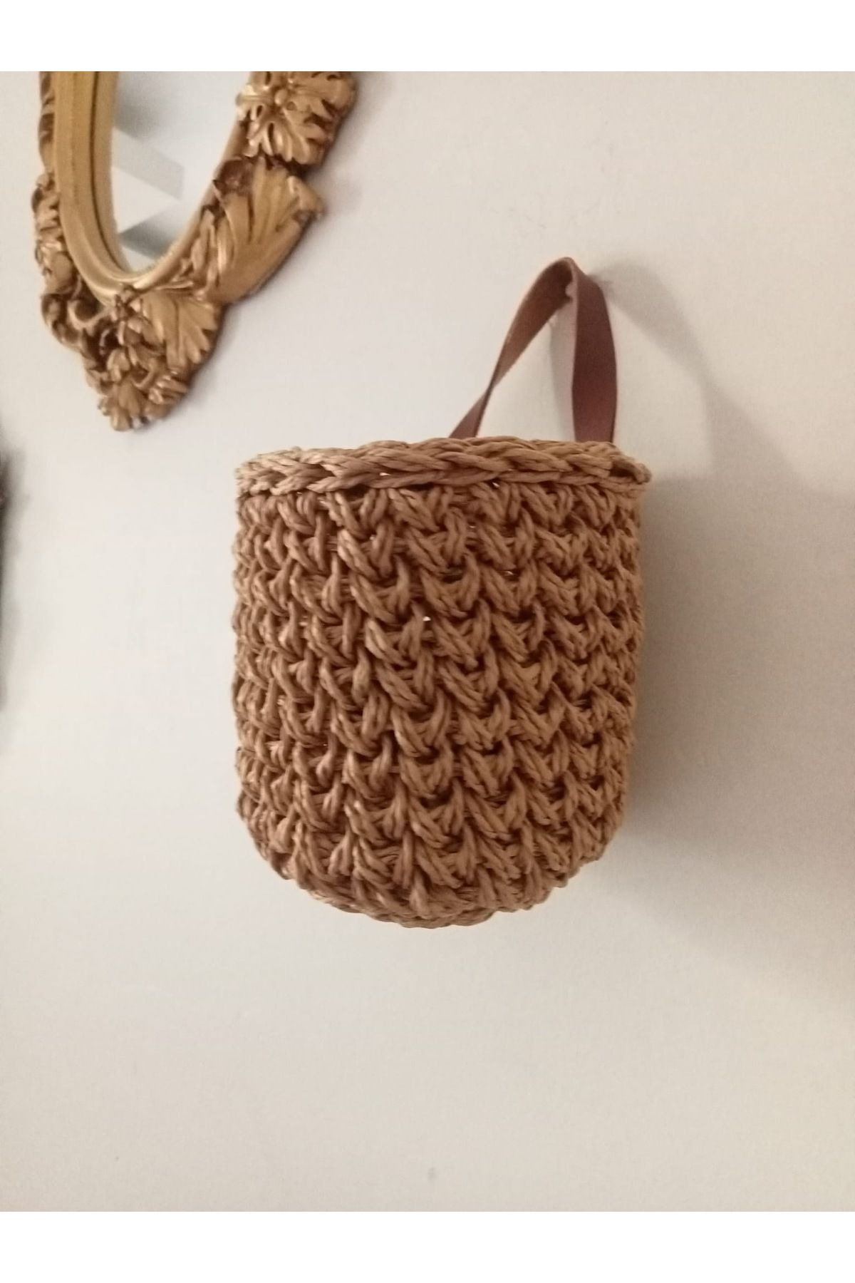 AFRALYAHOME-1 Mini Hanging Wicker Basket - Hand Knitted Garlic Nut Basket 1