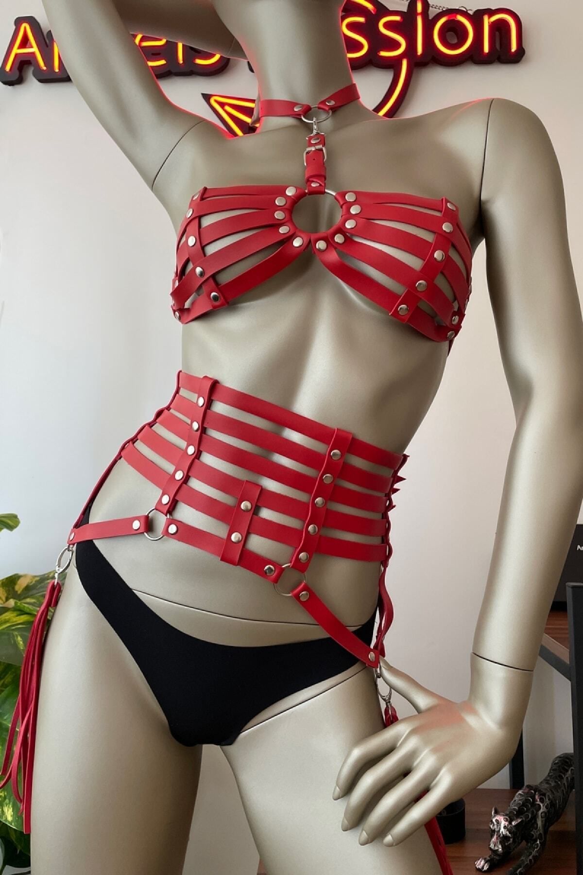 Angels Passion-Set de hamuri pentru sutien corset din piele roșie - Geantă din piele cu detaliu special de ciucuri și numele tău 4