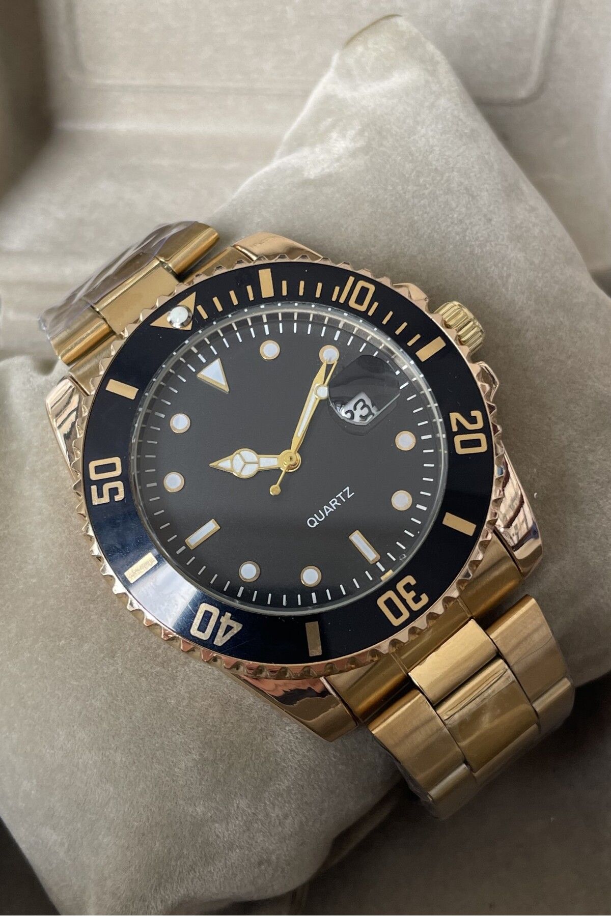 Leerybee-The Icon of Charisma: Distinguished Clocks for Men 3