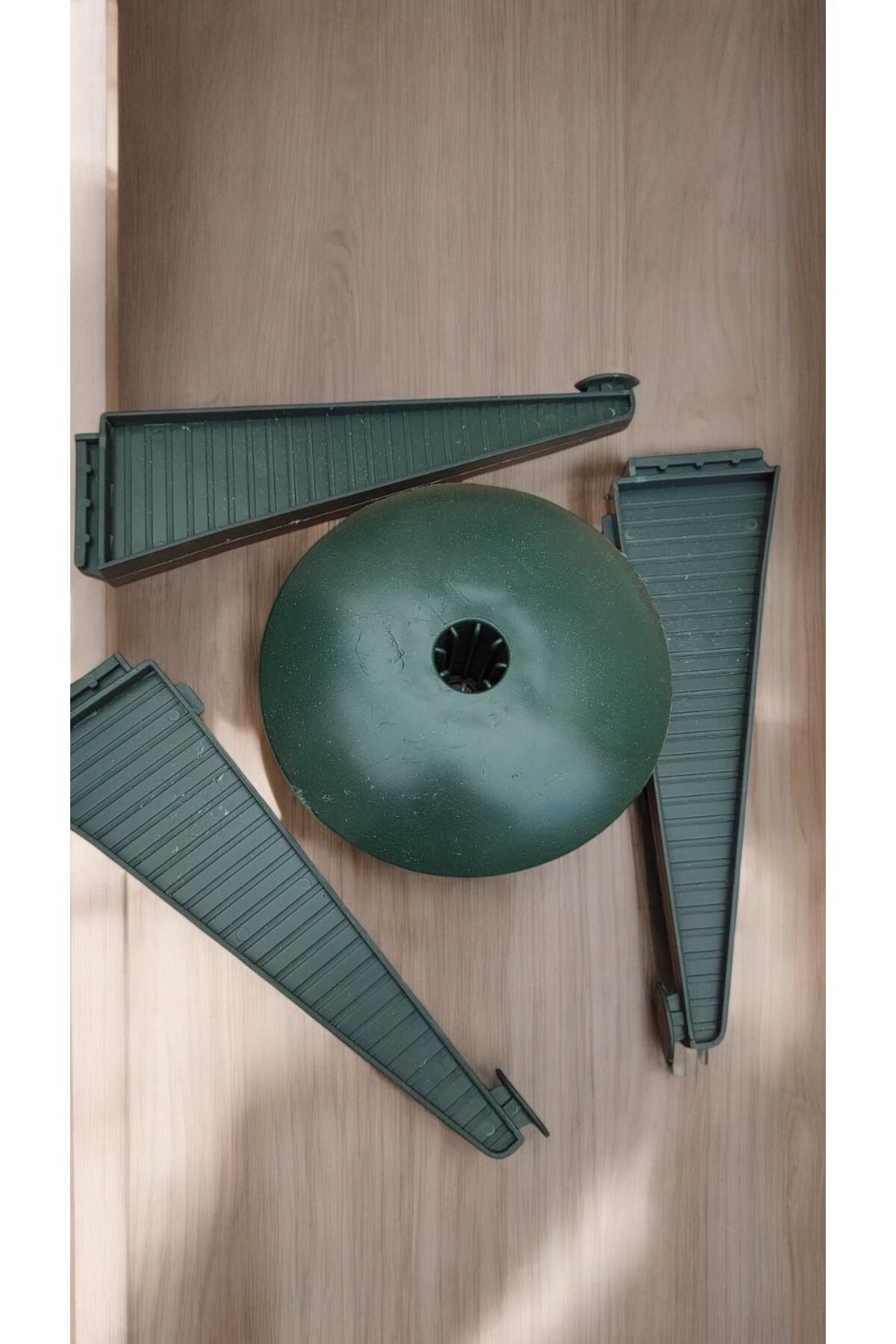 Happyland Yılbaşı Ağacı İçin 150 CM 180 CM Ağaç Uyumlu Plastik  Ayak 150-180-210-cm Ağaçlara Uyumlu