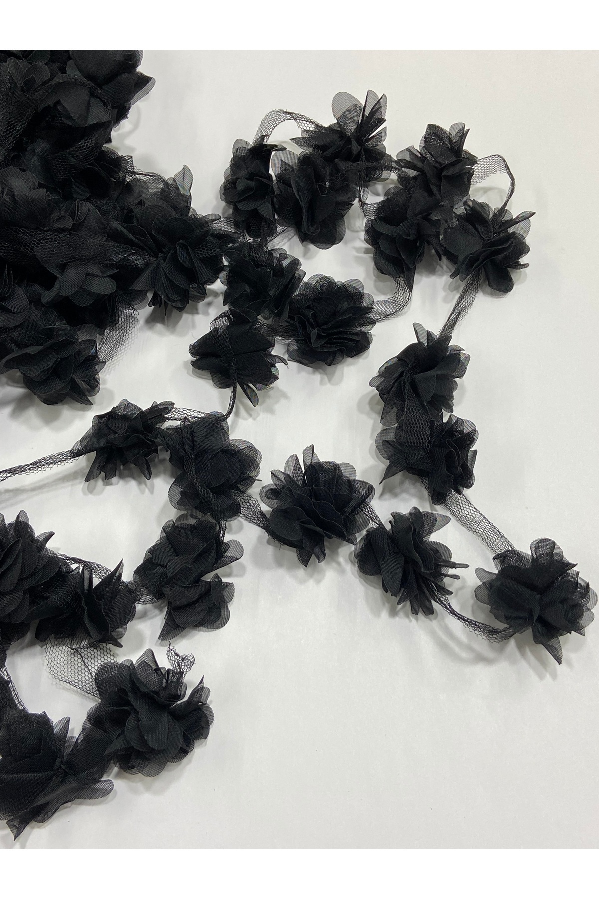 karantuhafiye Gül Lazer Kesim Çiçek / 1 Metre(12-13 ADET)/ Organze Tül Kenar Süsü Tekstil Tasarım Kumaşı Yapay Sü