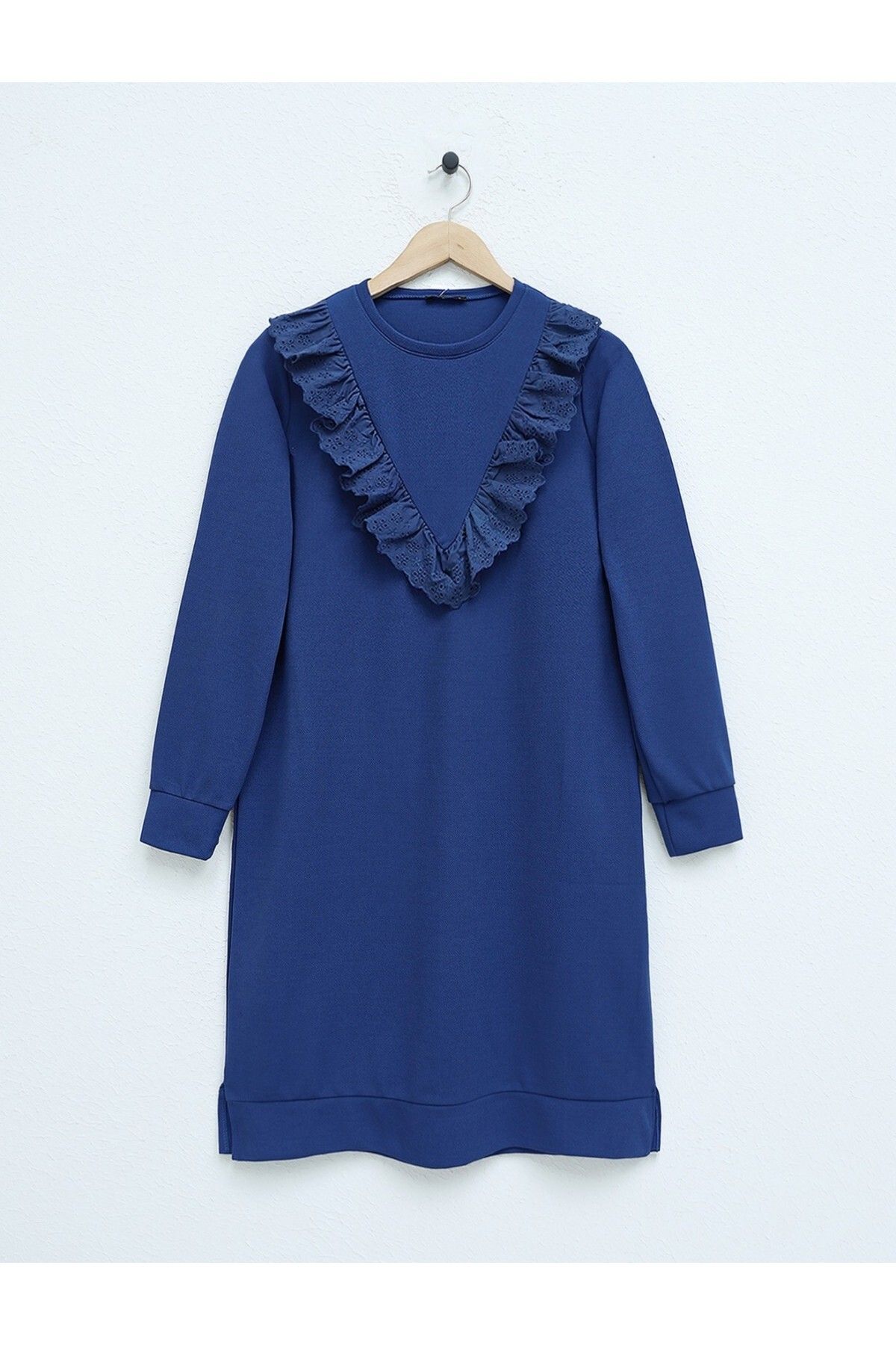 Modamorfo-Ruffle Tunic from the Robe with Side Slits 1