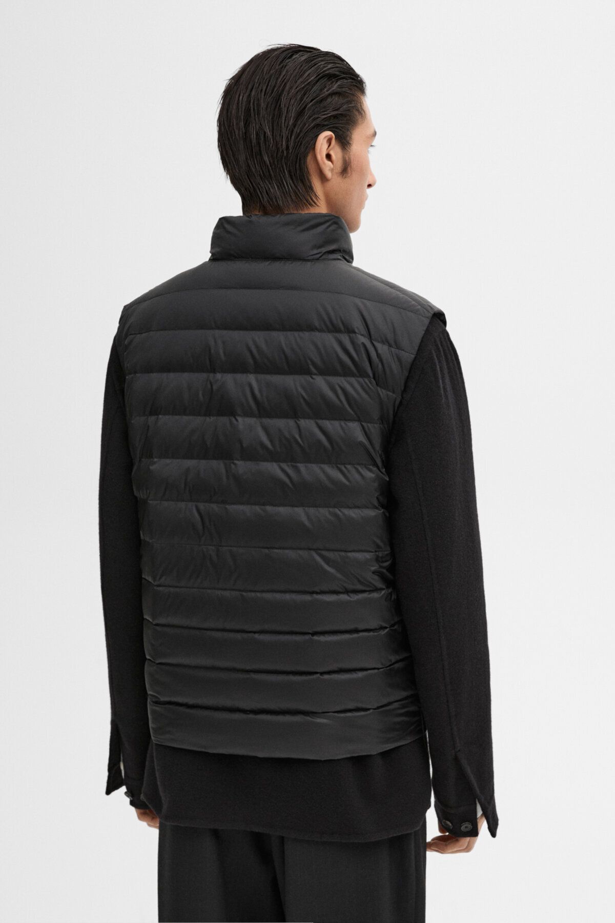 جلیقه مشکی مردانه تورم نور تاشو اورجینال Massimo Dutti