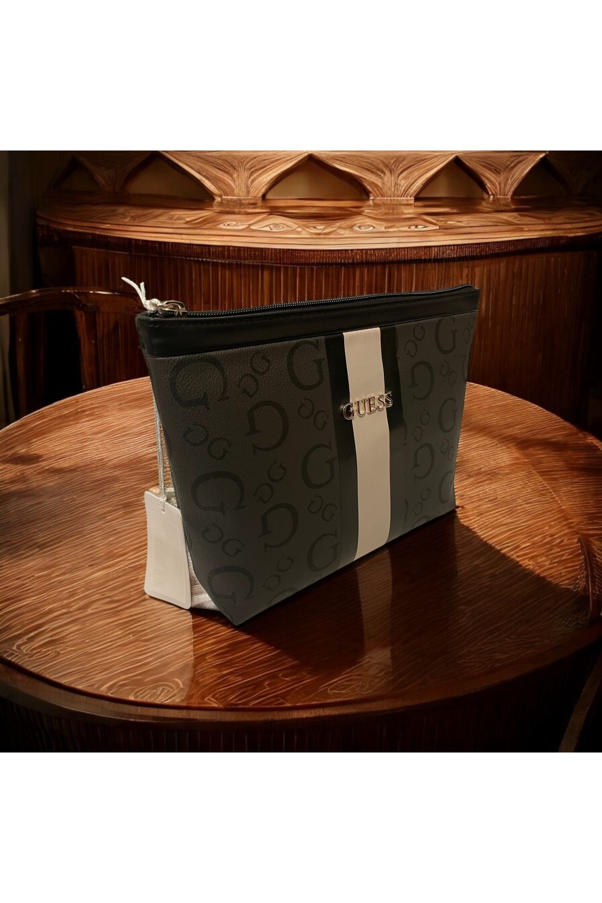 Guess-Faysmith Travel Bag 4