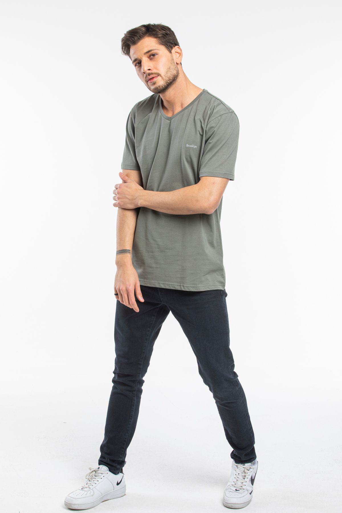 Superlife-Men's V-Neck Slim Fit Brooklyn Printed Short Sleeve T-Shirt Spr 265 1