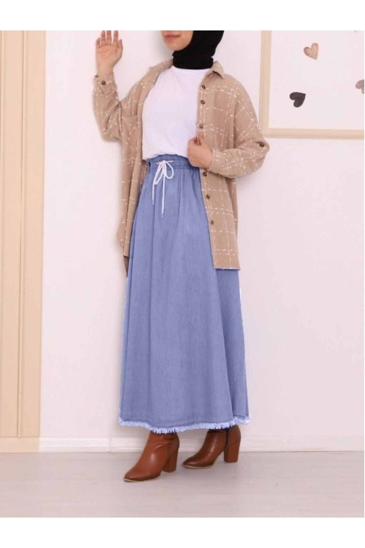 complete the look image