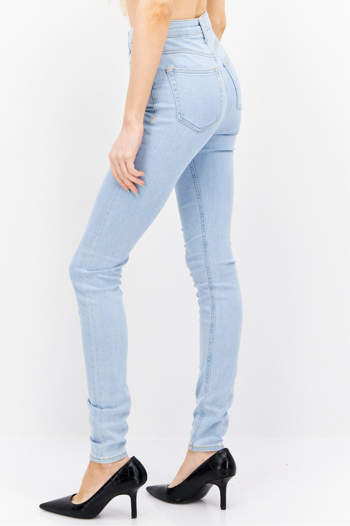 complete the look image