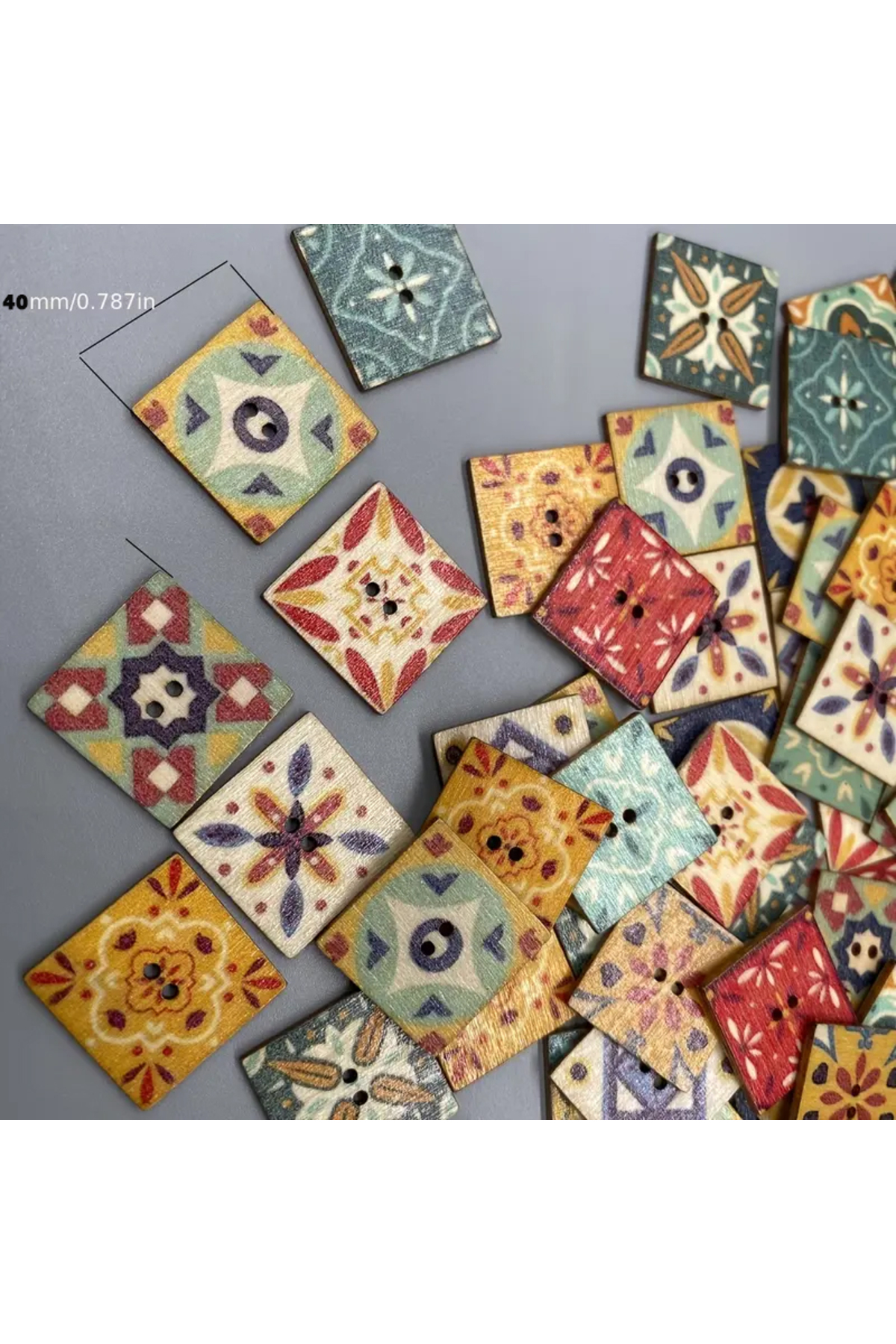 Kare Şeklinde Çok Renkli Seramik Desenli Ahşap Düğme Seti 20 Adet 2