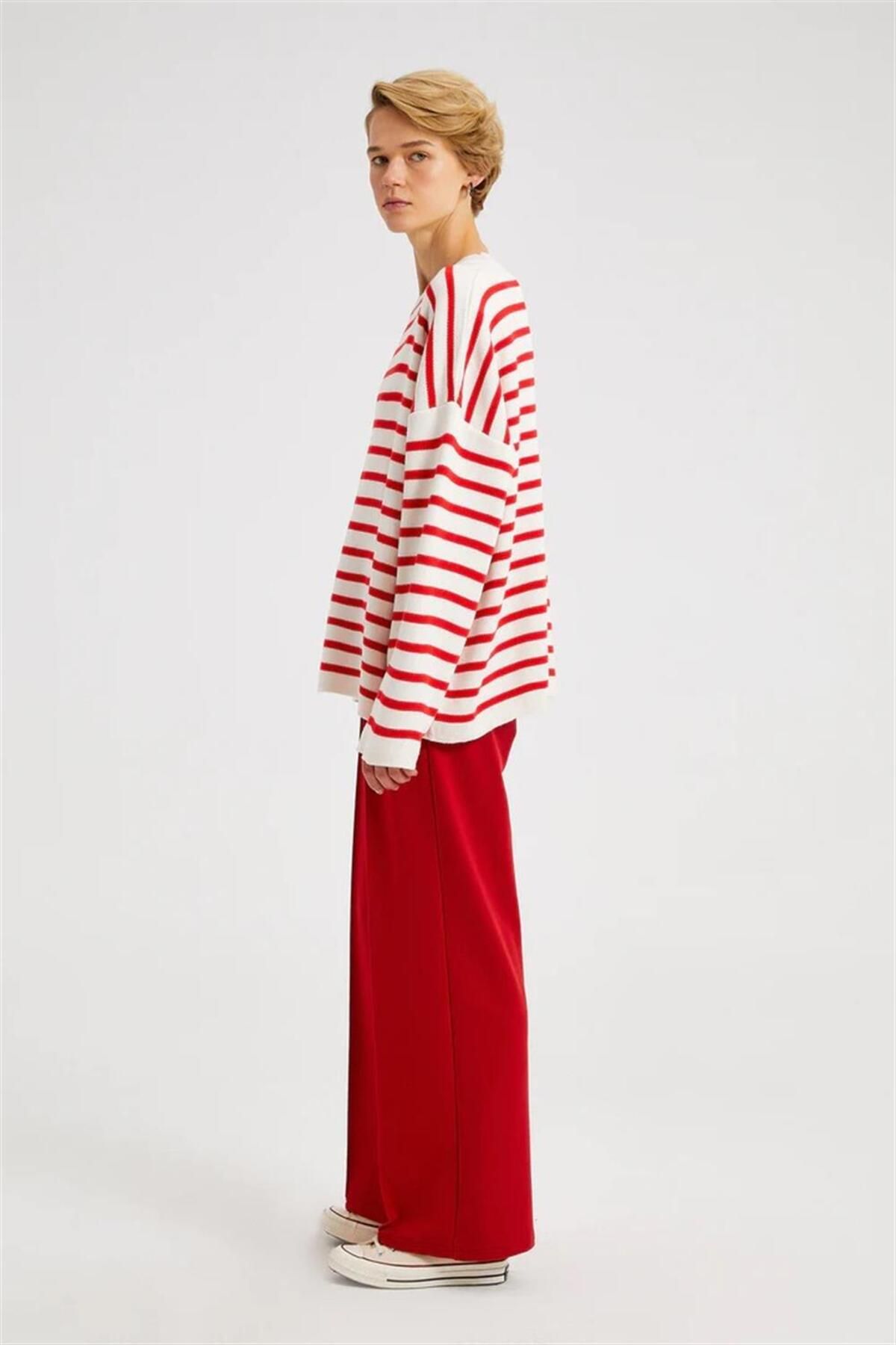 Touché Privé-Touche Striped Knitwear Sweater - Red 2