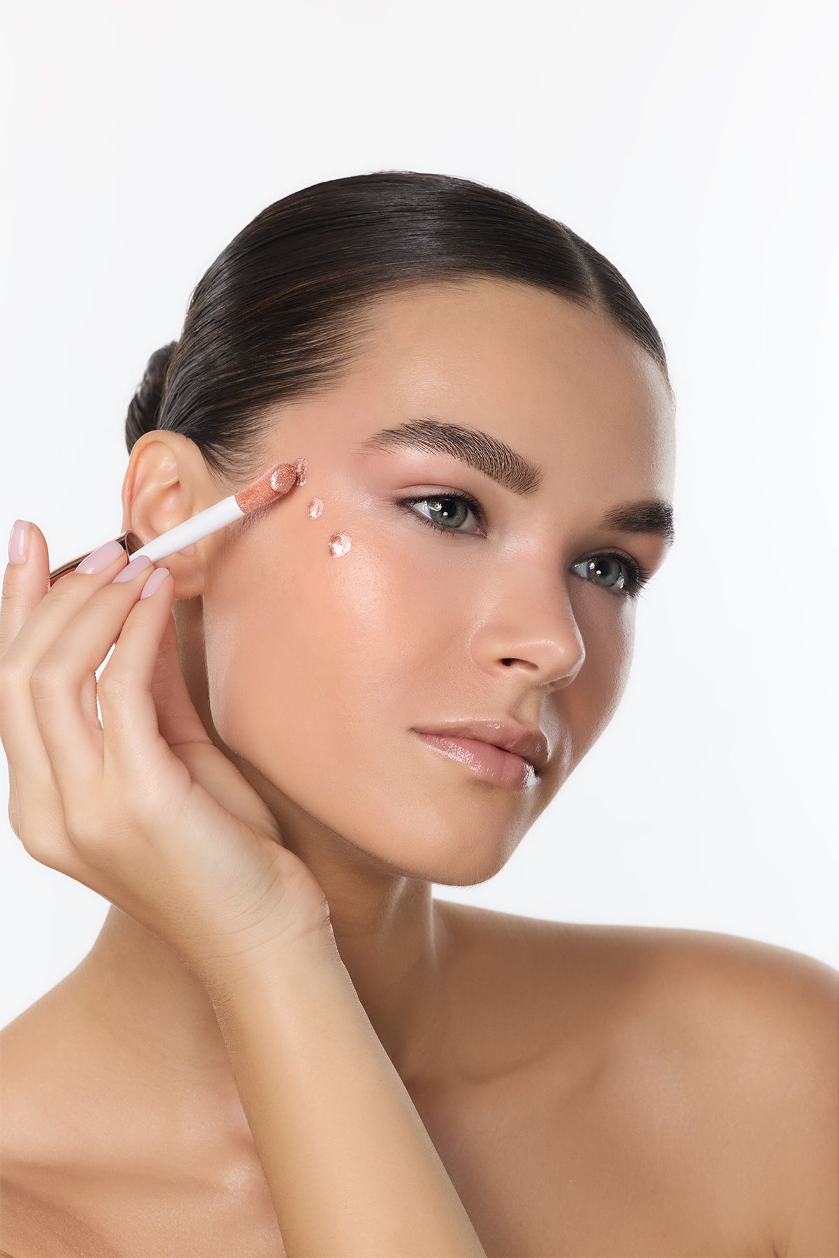 Trendyolmilla Beauty-Iluminator lichid radiant hidratant cu ulei de cocos Golden Pink-102 TKZAW25YD00000 7
