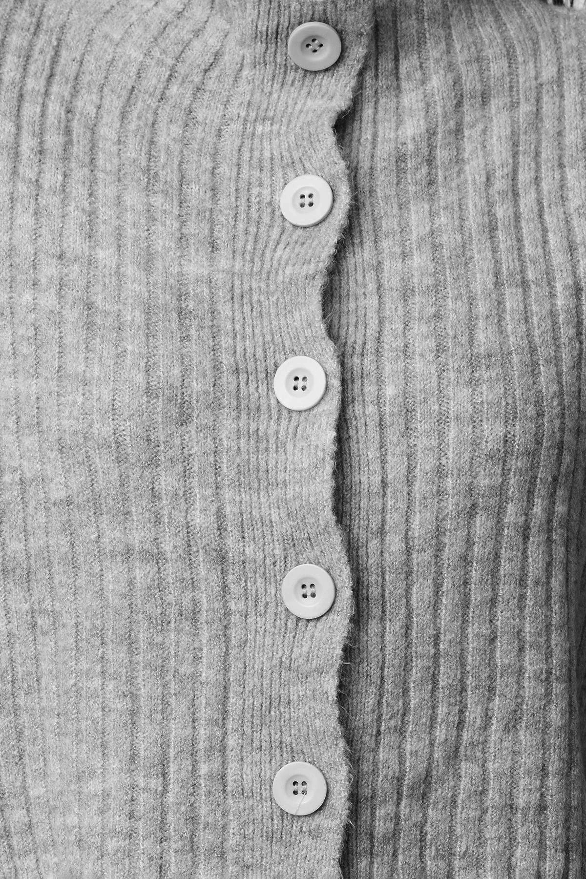 Trendyolmilla  Koyu Gri Crop Yumuşak Dokulu Dik Yaka Triko Hırka TWOAW22HI0174 - Görsel 4