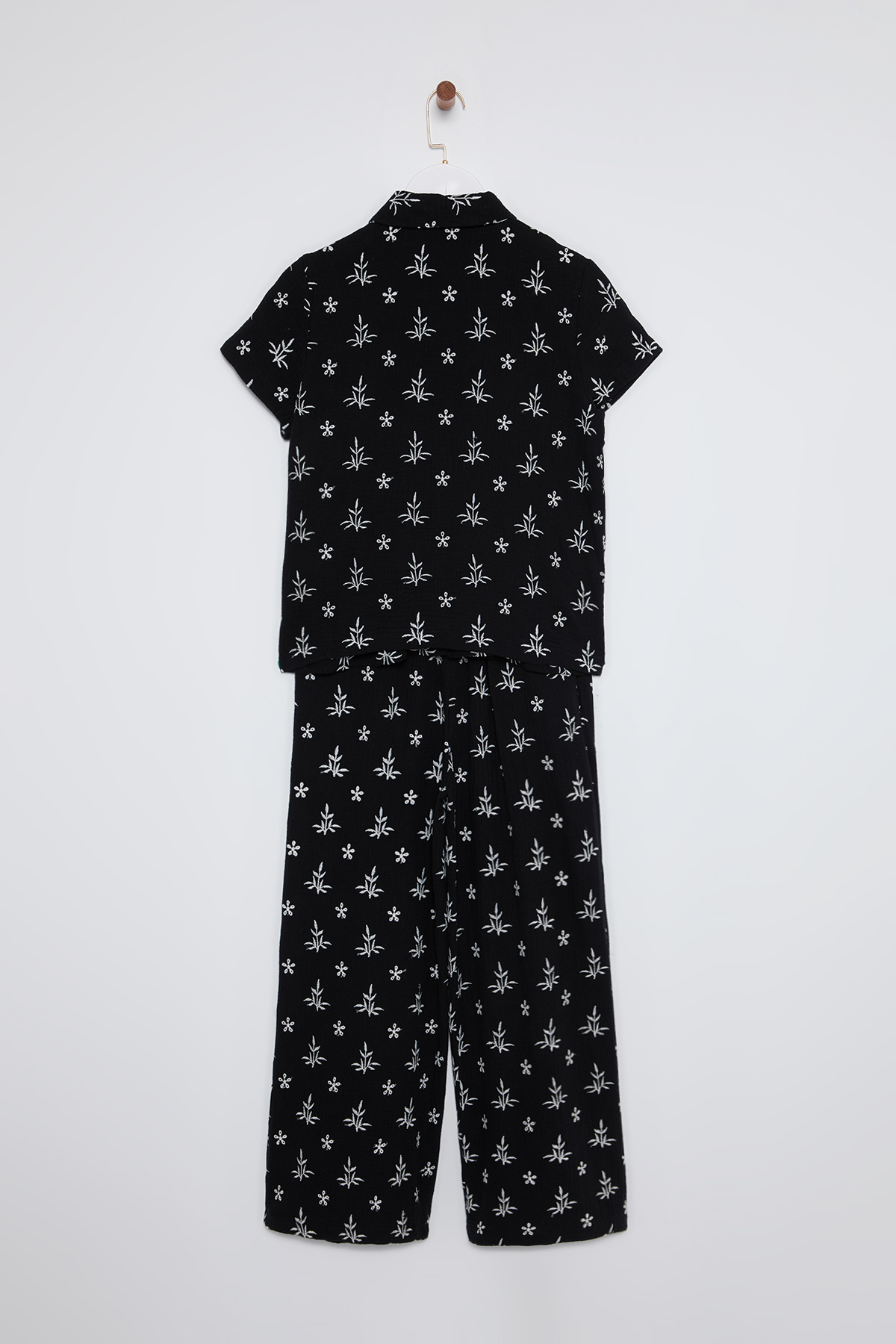 Trendyolmilla  Siyah Brode/Fisto Detaylı Dokuma Alt-Üst Takım TWOSS25AU00019 - Görsel 10