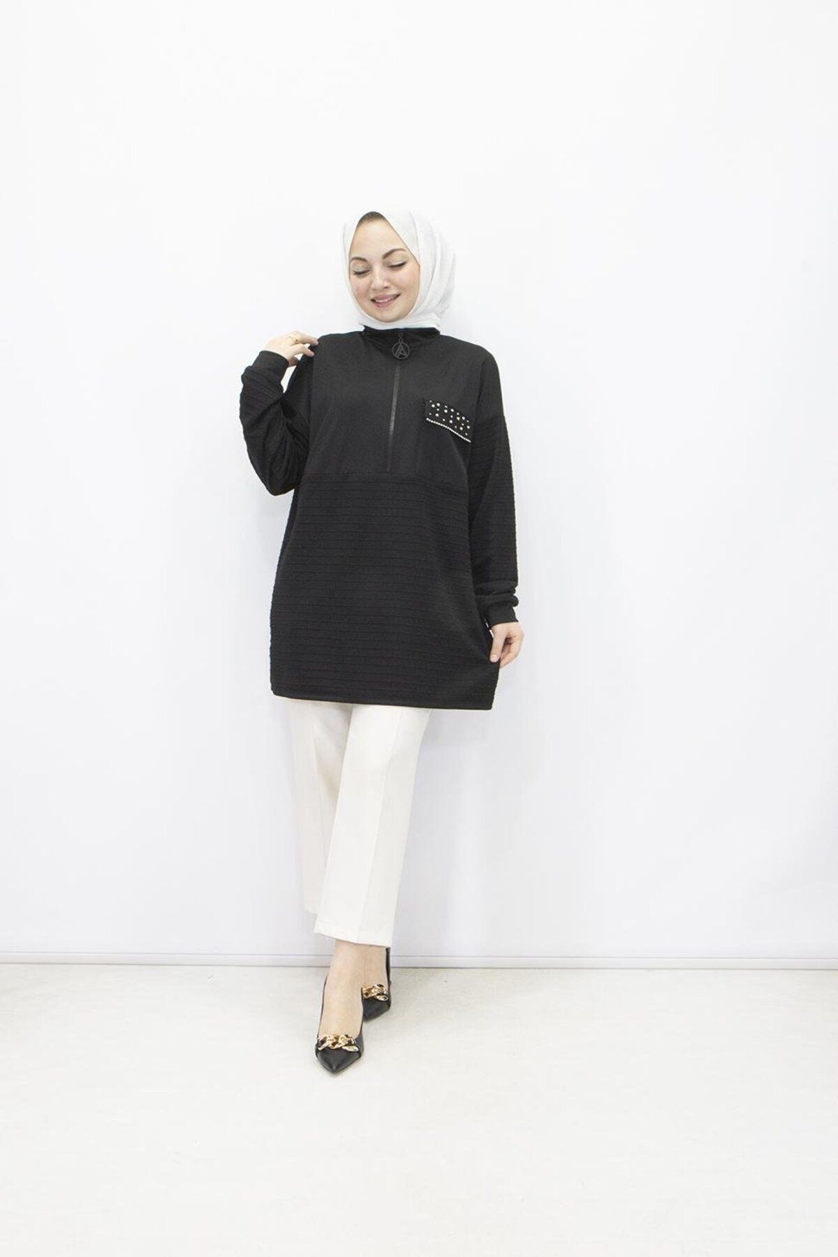 Armine-Modest Tunic - Black - Regular fit 1