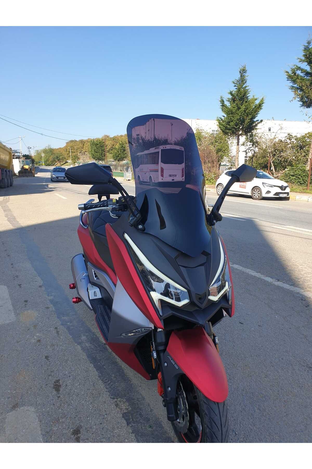 Ariic Chief 318 Siperlik Ön Cam 2023-2025 Model 75cm Siyah Renkli 4mm UZUN CAM
