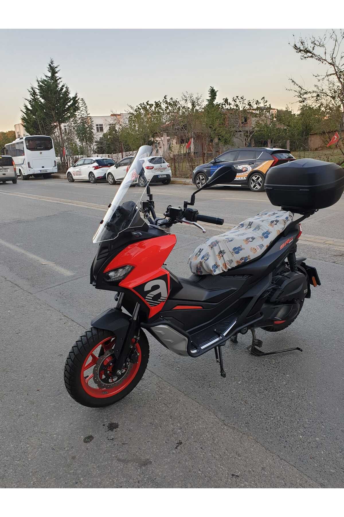 Aprilia SR GT 200 Siperlik Ön Cam 2021-2025 Model 58cm Şeffaf Renkli 4mm
