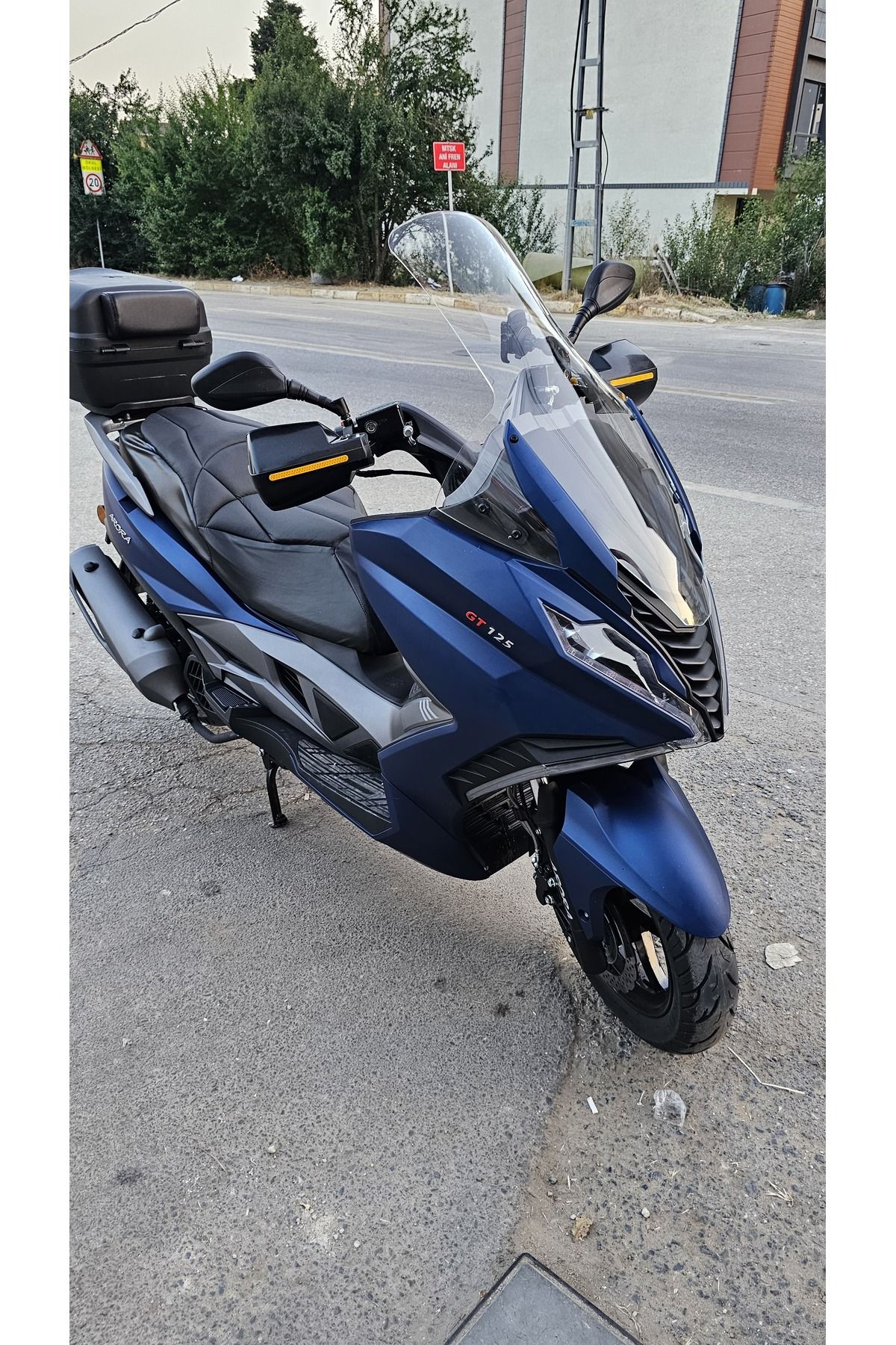 Arora GT 125 250 Siperlik Ön Cam 2023-2025 Model 83cm Şeffaf Renkli 4mm UZUN CAM