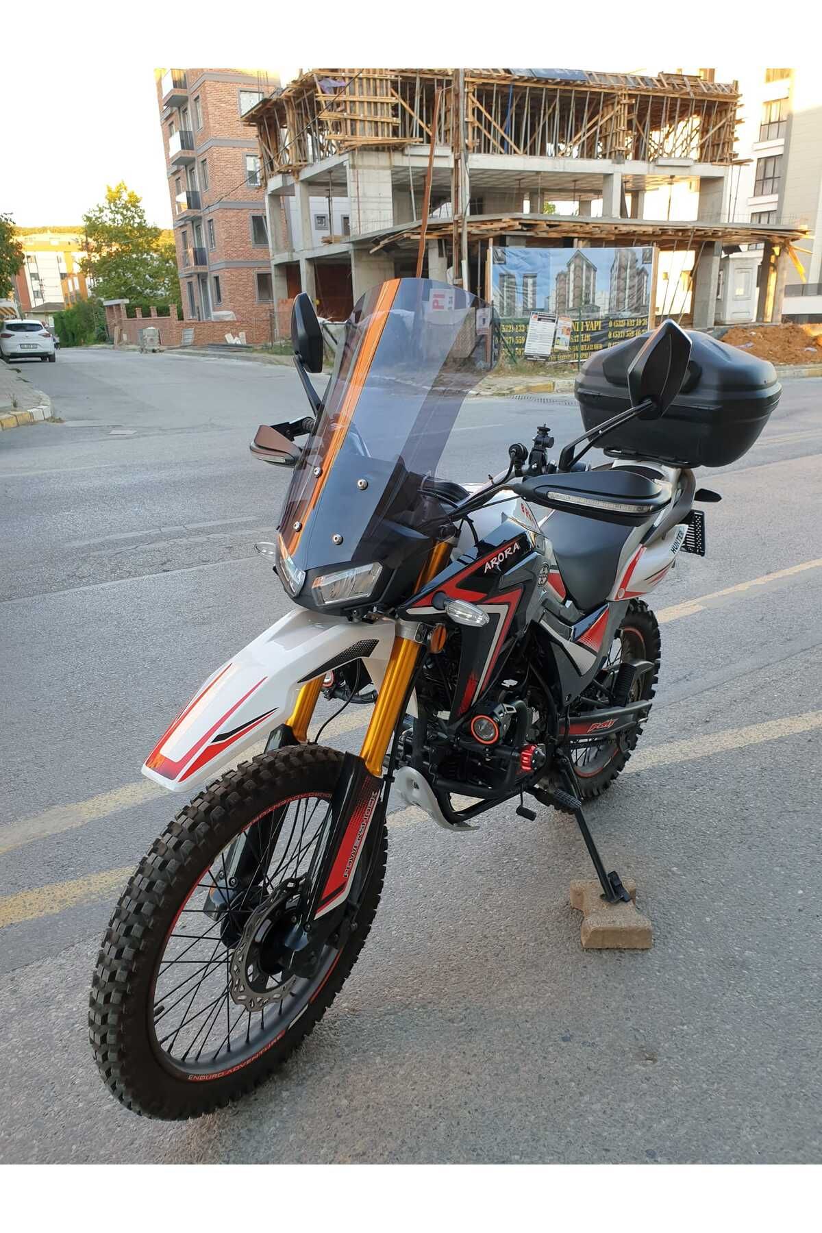 Arora CR 250 Siperlik Ön Cam 2025 Model 55cm Füme Renkli 4mm