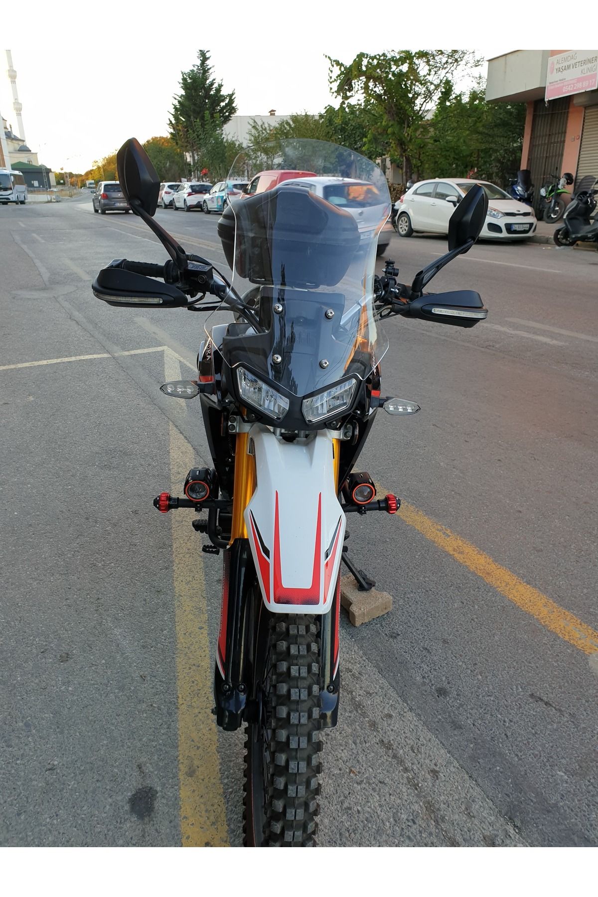 Arora CR 250 Siperlik Ön Cam 2025 Model 55cm Şeffaf Renkli 4mm