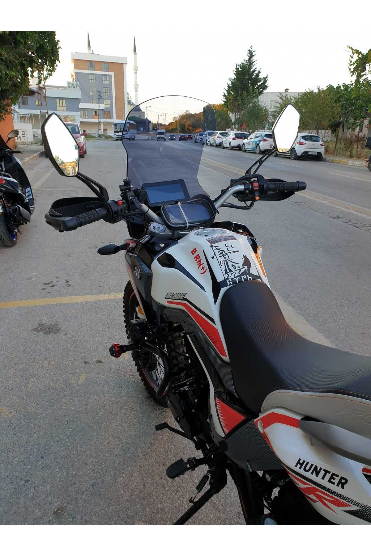 Arora CR 250 Siperlik Ön Cam 2025 Model 55cm Füme Renkli 4mm