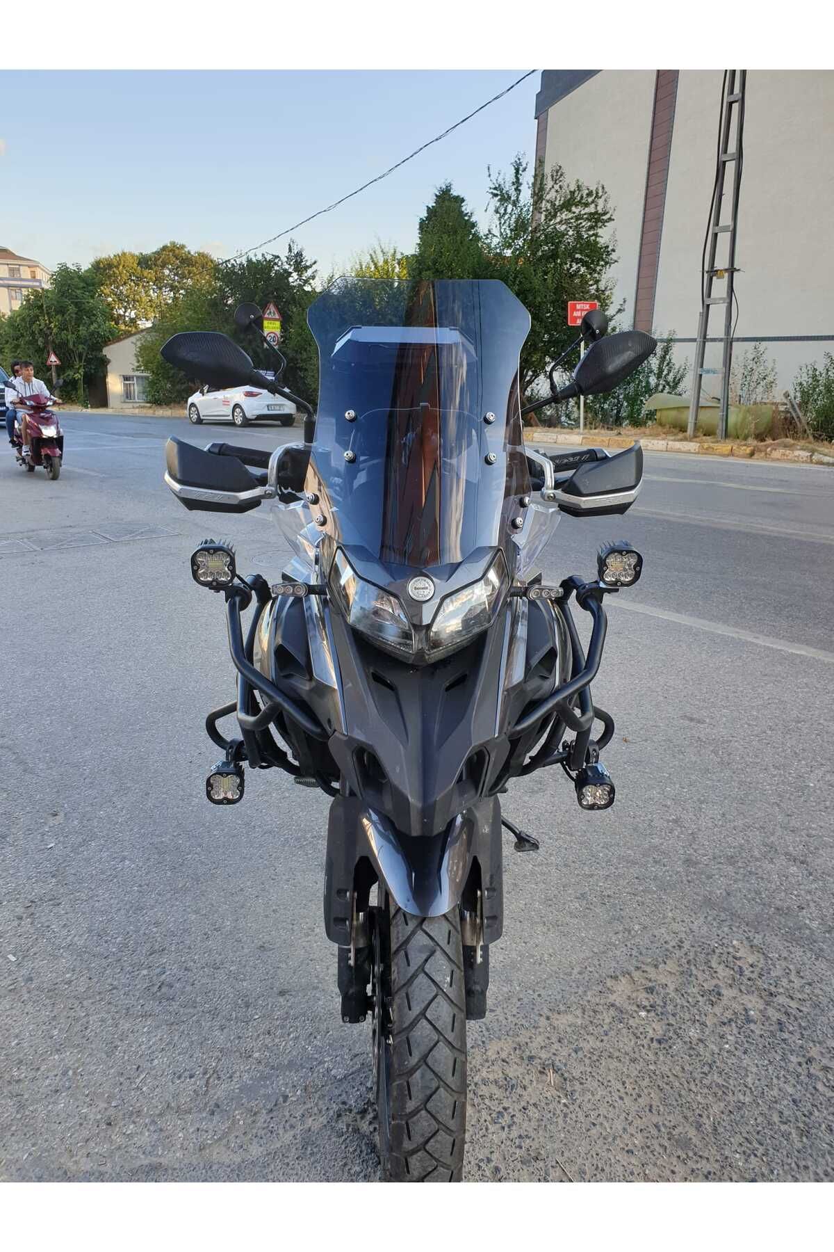 Benelli TRK 502 X Siperlik Ön Cam 2017 2022 Model 54cm Füme Renkli 4mm UZUN CAM