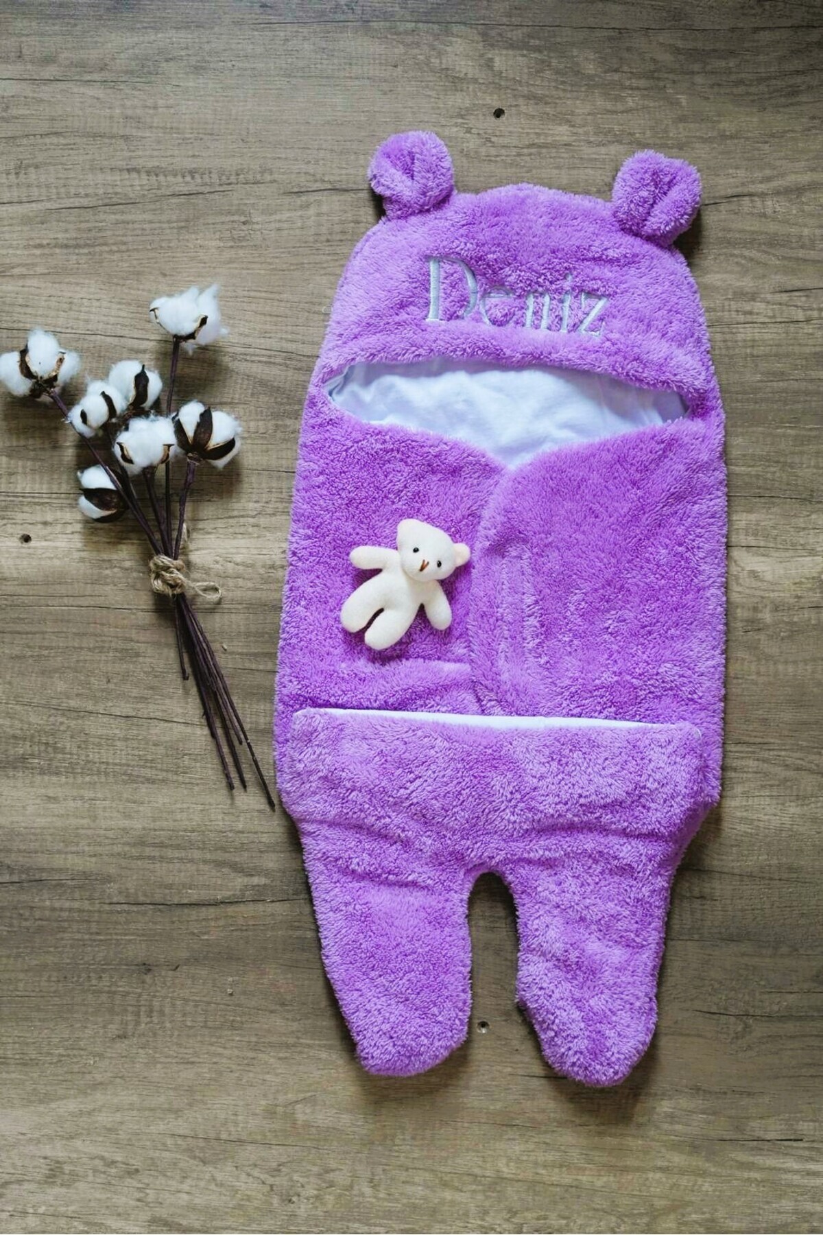 tinykiddesign Bebek Dış Kundak Uyku Tulumu Kişiye Özel Nakışlı Kıvırcık Wellsoft Peluş Ayıcık Kulaklı Lila Mor fotoğrafı 3 (önizleme)