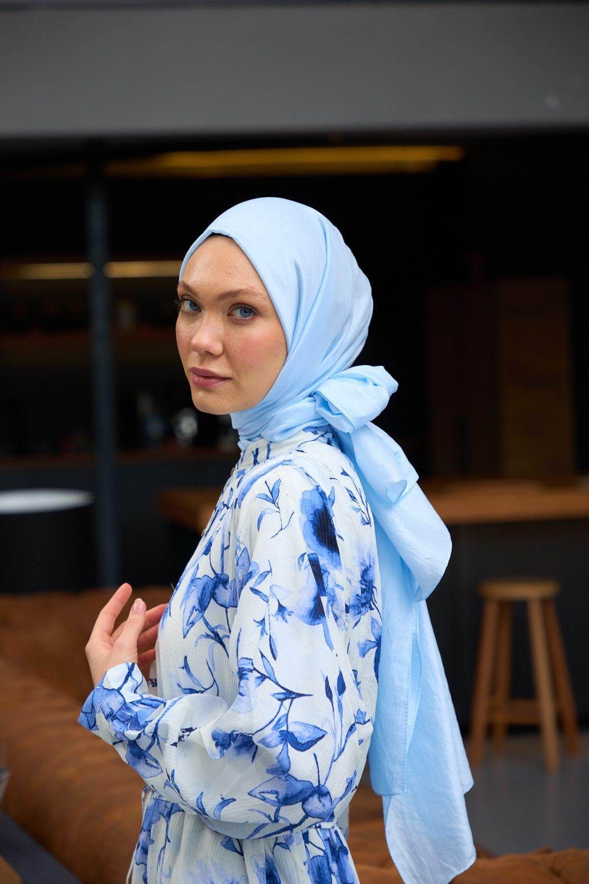 İpekhan-Plain Pattern Voile Shawl Ice Blue Voile Silk Shawl - 9800-09 3