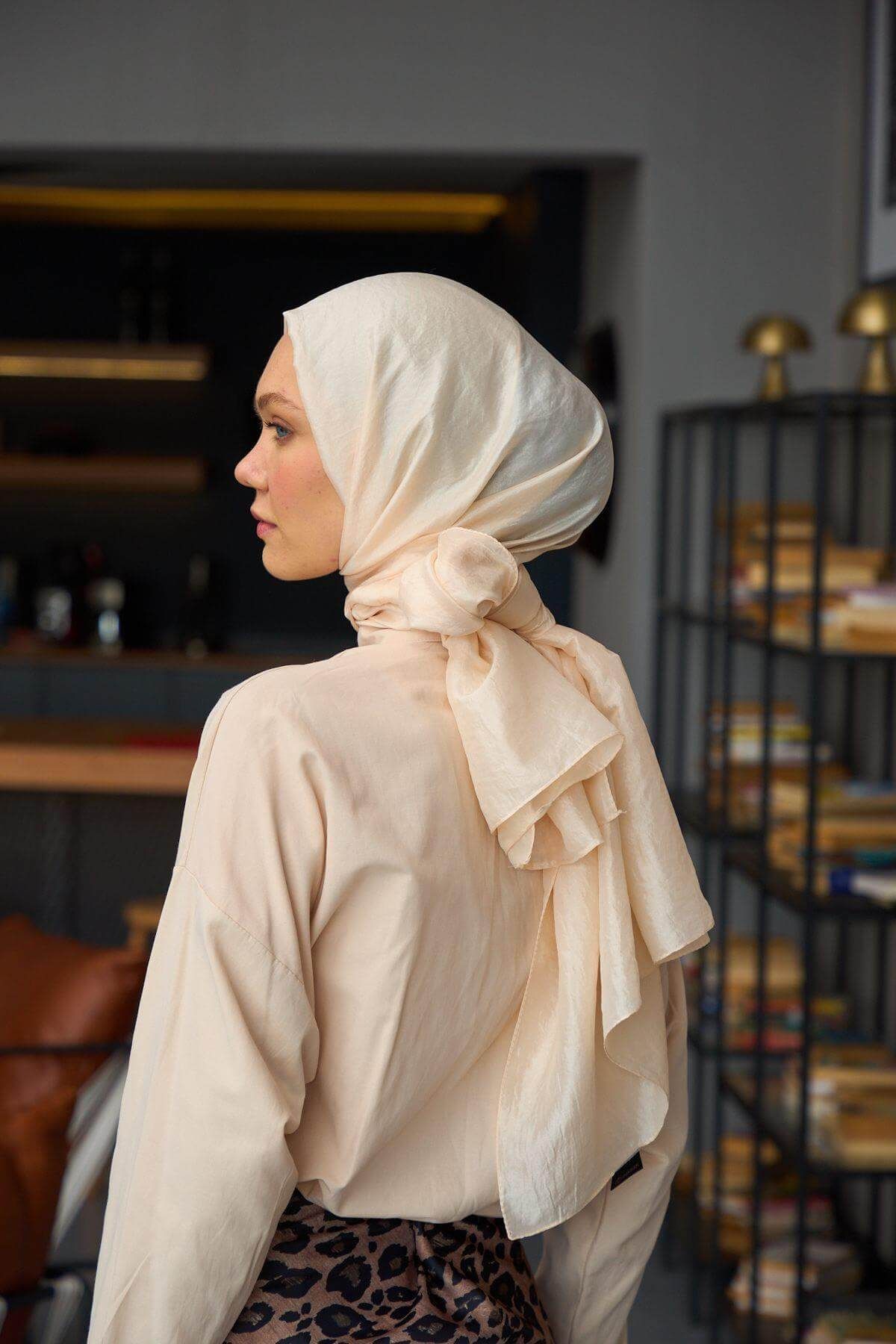 İpekhan-Plain Pattern Voile Shawl Cream Voile Silk Shawl - 9800-20 4