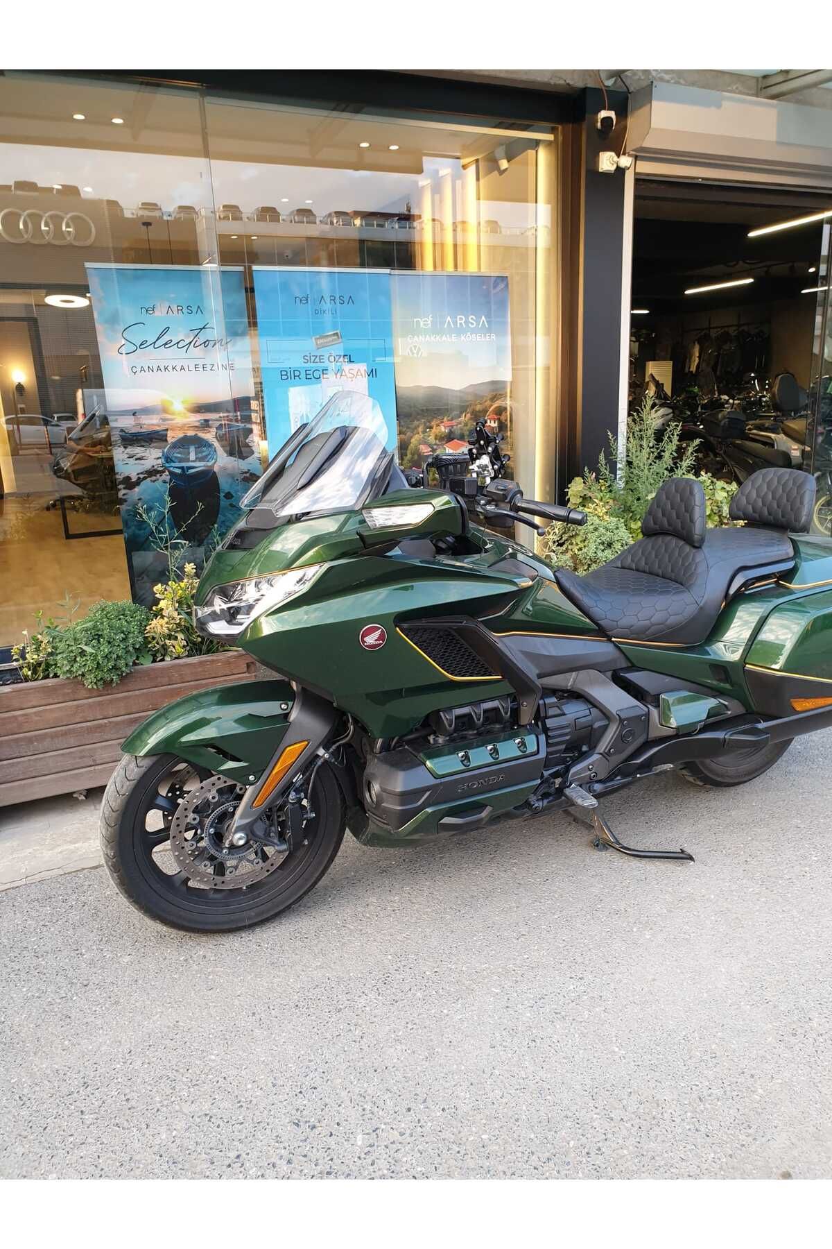 Honda Goldwing Bagger Siperlik Ön Cam 2018 2023 Model 38cm Şeffaf Renkli 4mm ORTA BOYLU CAM
