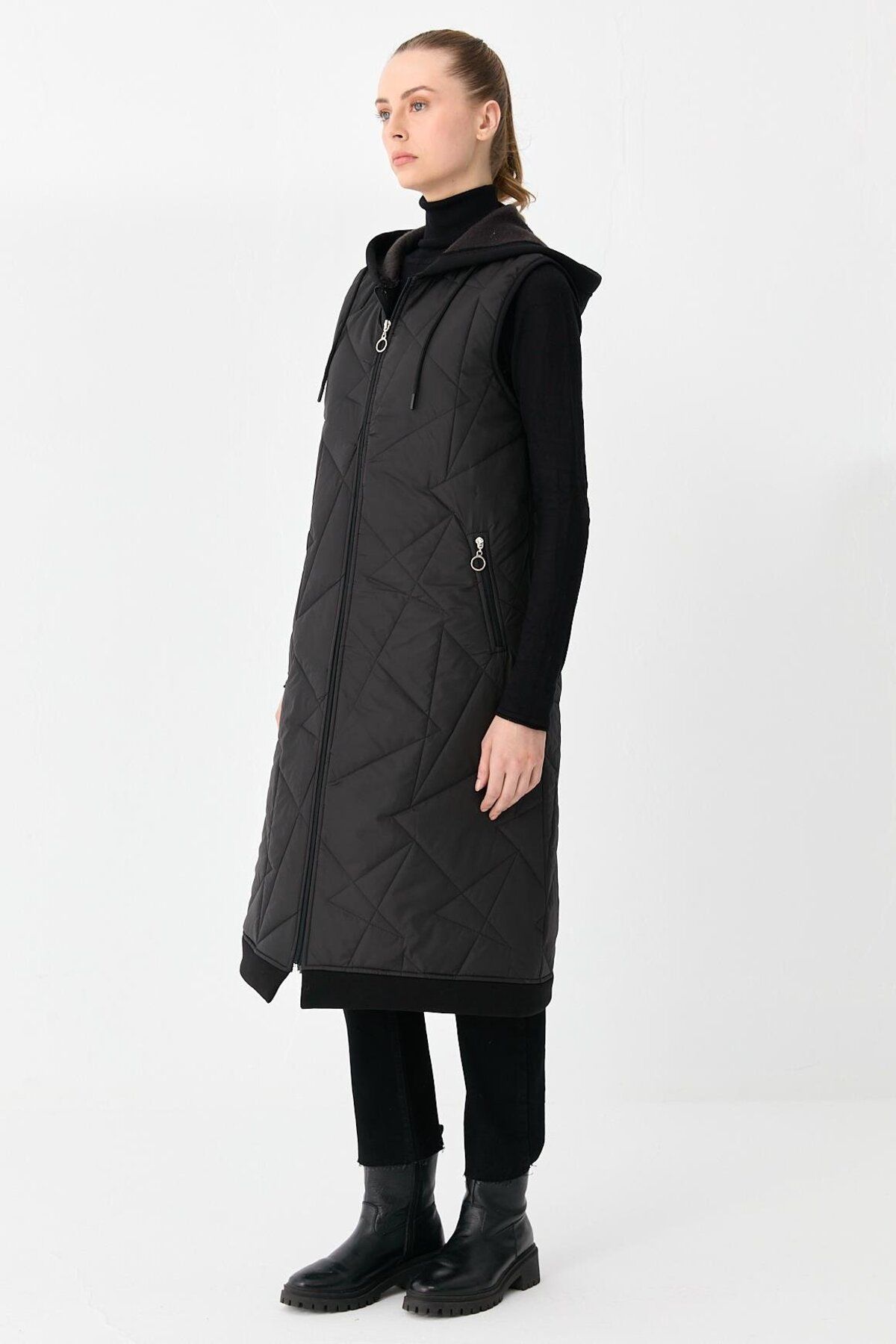Esswaap-Black Puffer Vest 2
