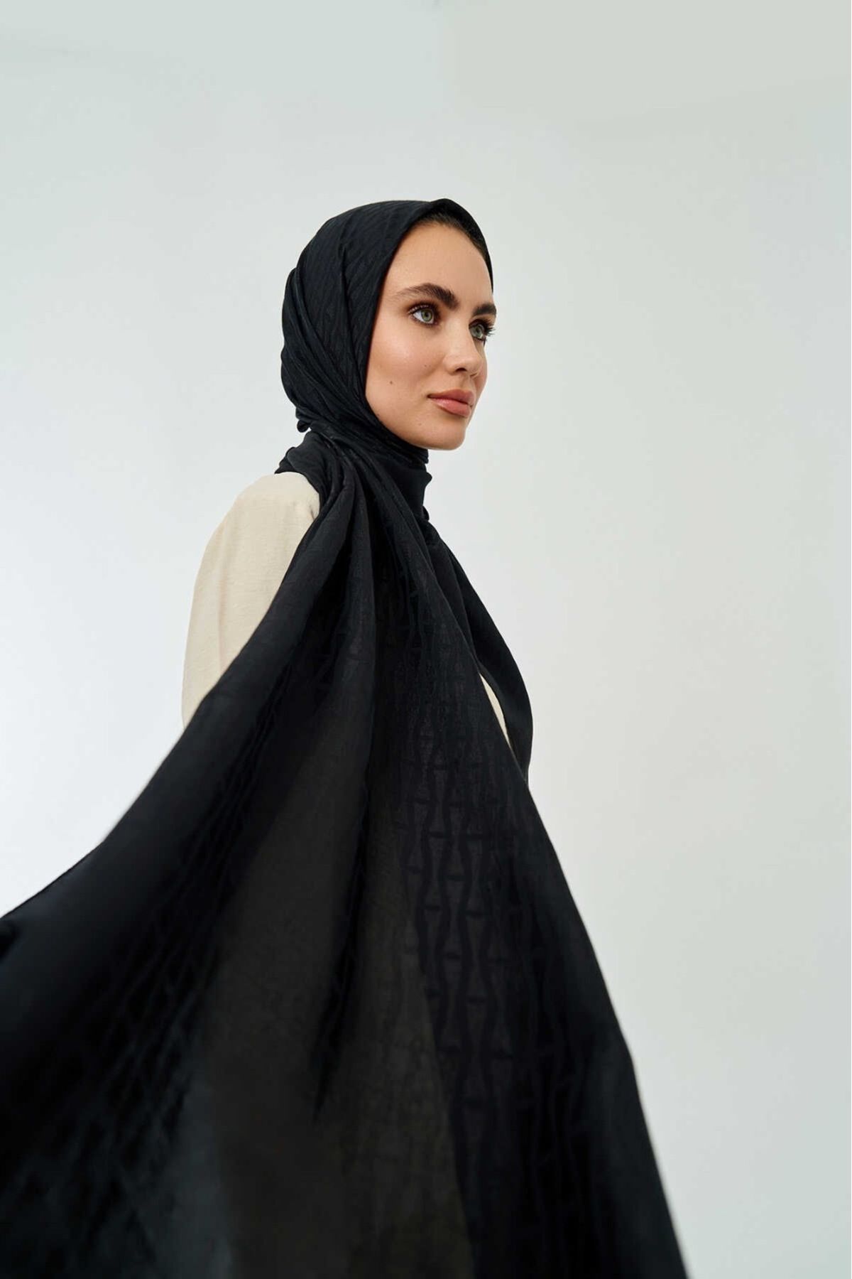 Imannoor-Faith Black Naia Cotton Shawl 1