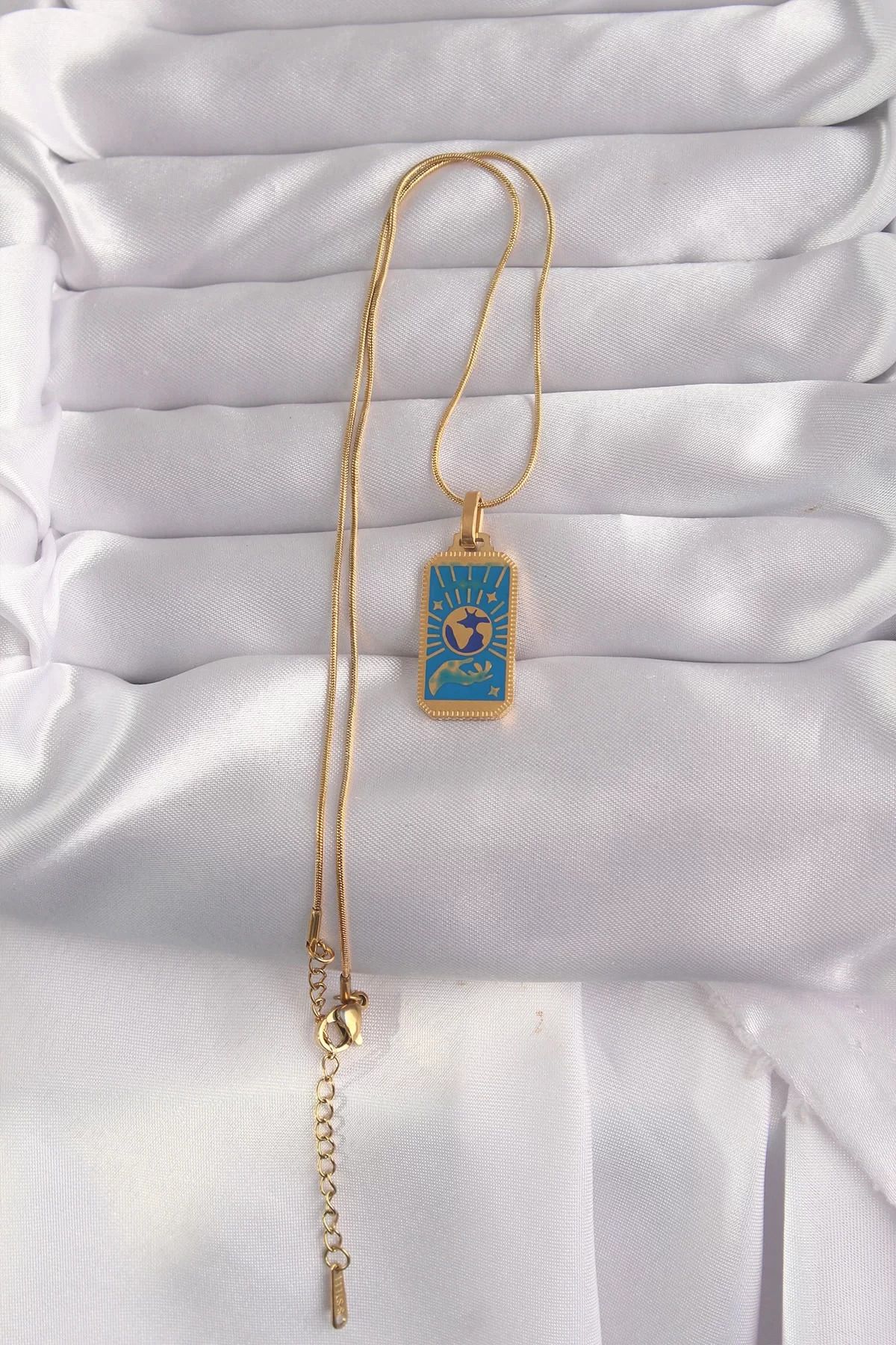 Clariss-316L Steel Gold Color Blue Enameled Hand Figure Tarot Necklace 3