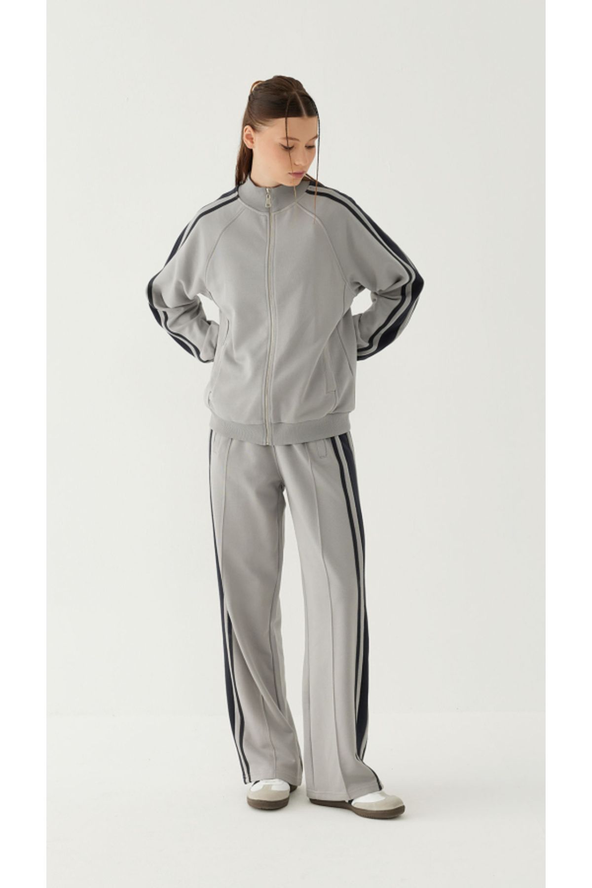 SEVİLEN-Stripe Detailed Zippered Women's Tracksuit Set 5