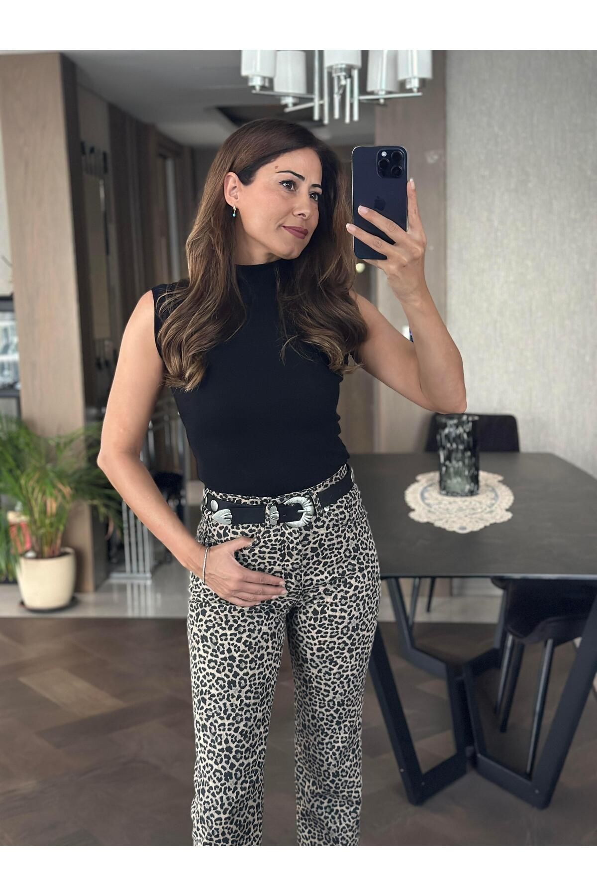Forlady Butik Vizon Leopar Desen Marka Model Kesik Paça Boy Fit Kadın Jean Pantolon