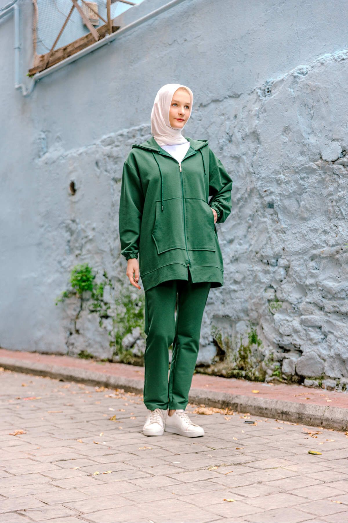 FEEL STYLE-Women's Hijab Tracksuit Set Kangaroo Pocket Green Set 4