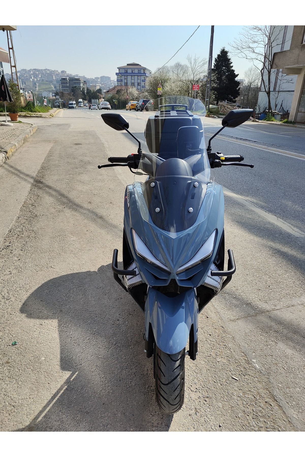Küba Chia 125 Siperlik Ön Cam 2023-2025 Model 65cm Şeffaf Renkli 4mm ORTA BOYLU CAM