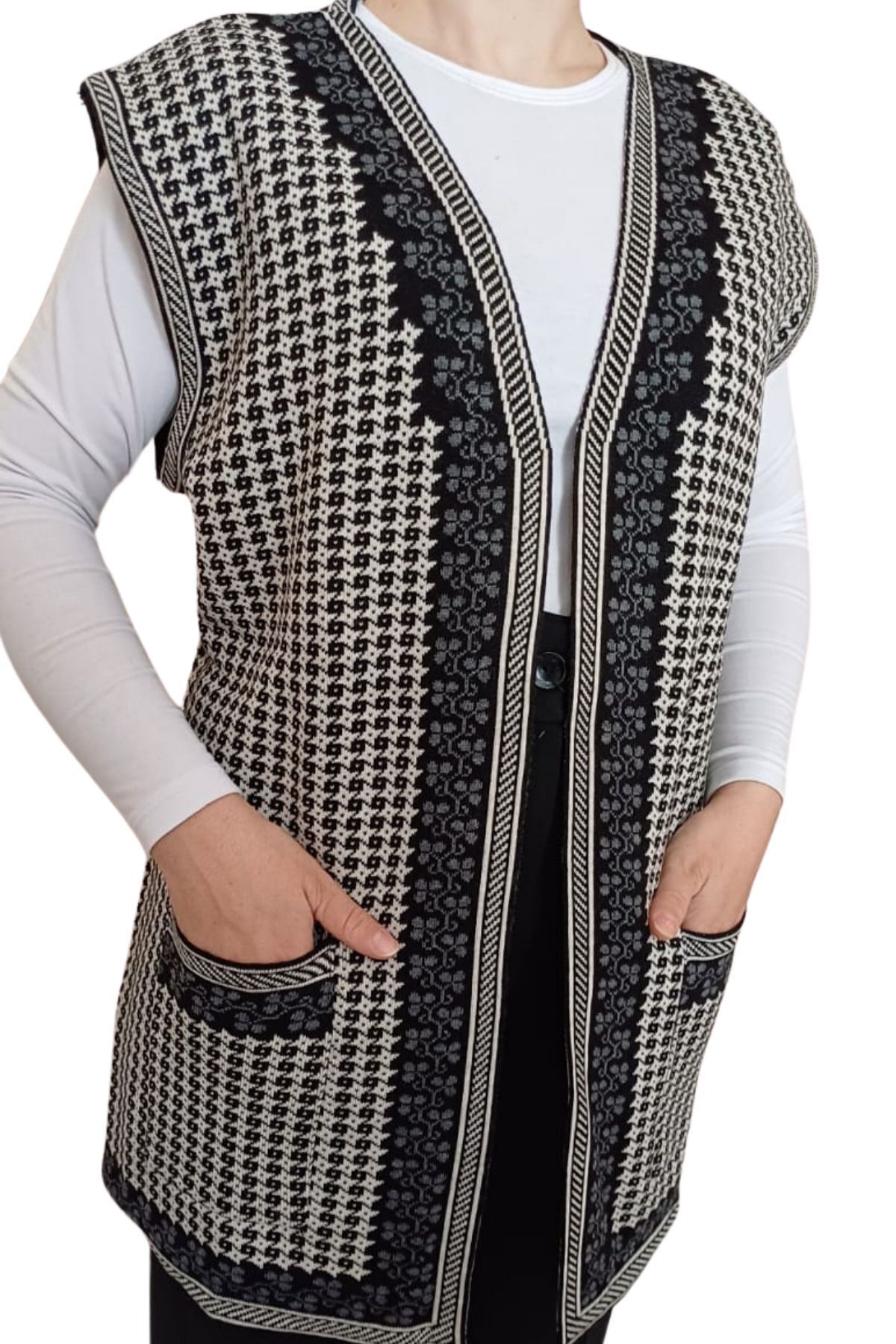 ABVEV-Clover Patterned Black and White Mother's Vest with Pockets: Modern Fashion Choice Featuring Elegance and Elegance" 3