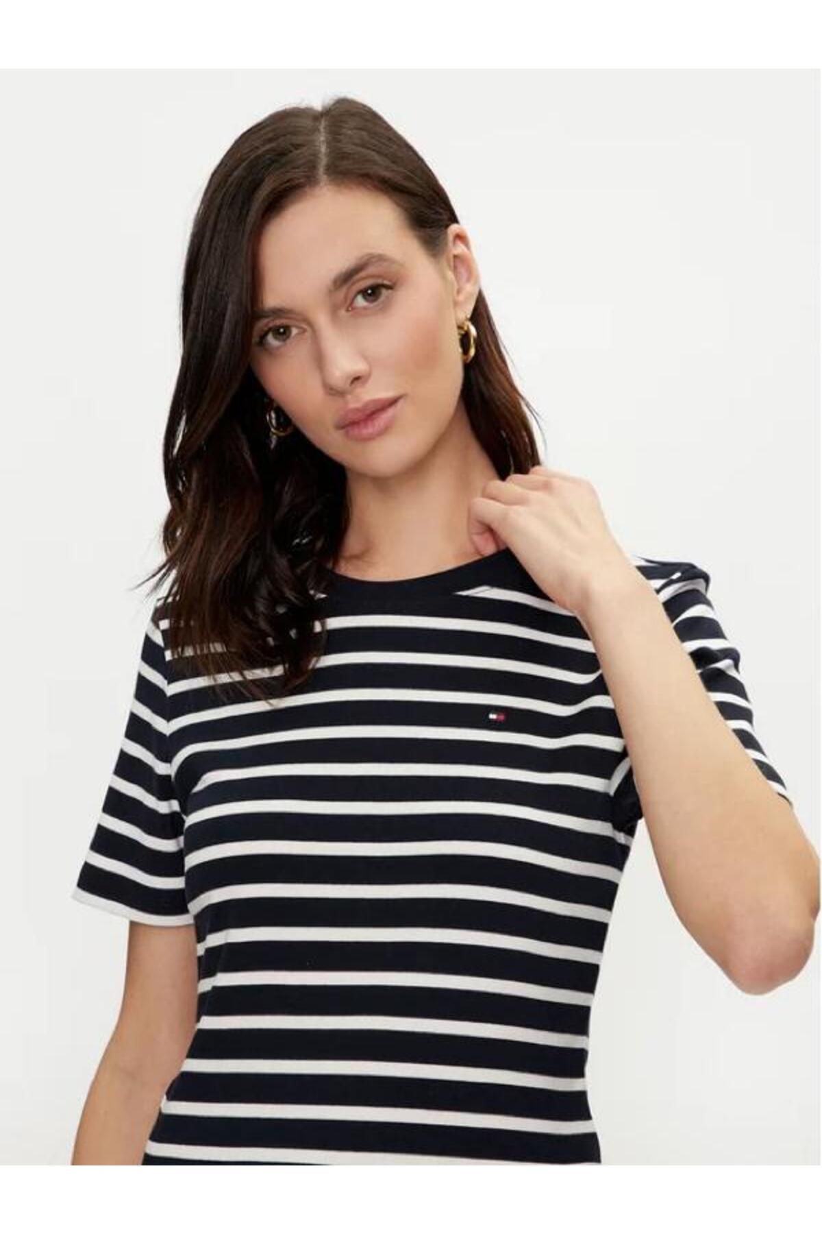 Tommy Hilfiger-Organic Cotton New Cody Women's Slim Fit T-Shirt 2