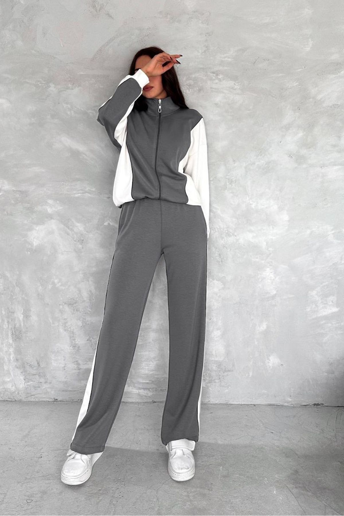 novalook-Zippered Gray White Women's Tracksuit Set 1