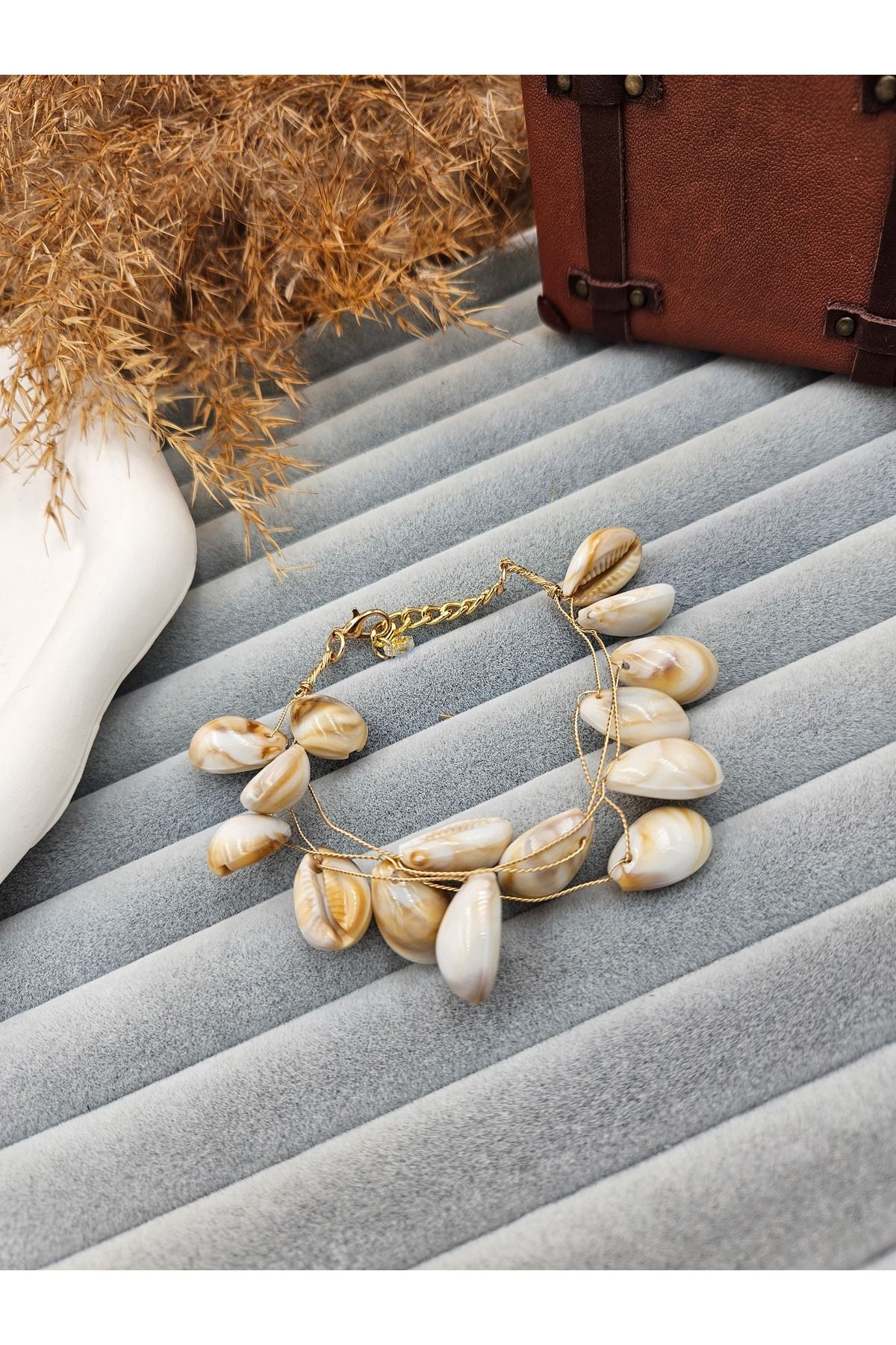 AURA-Sea shell bracelet 1