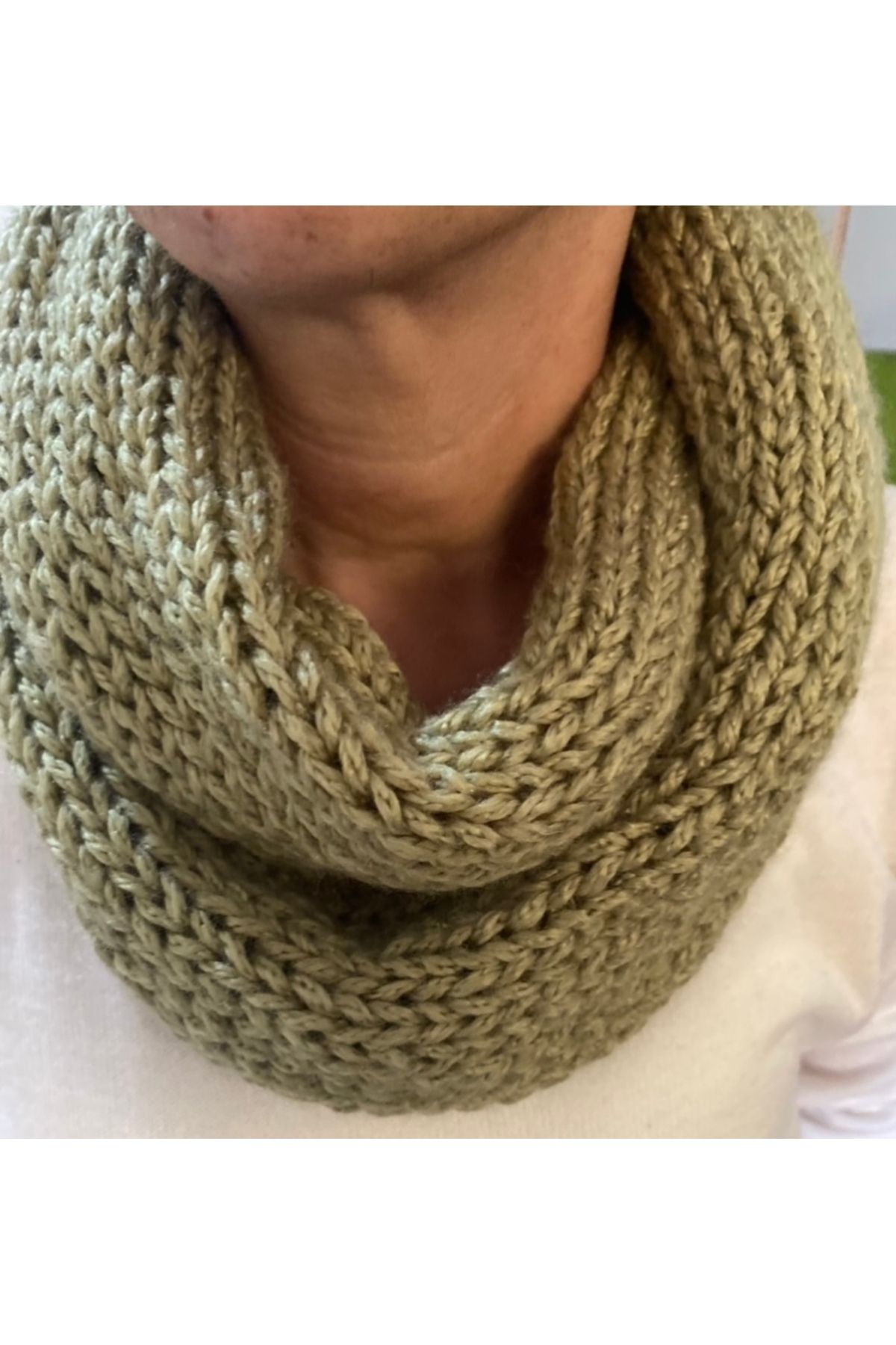 NEŞELİ HOME-Hand Knitted 100% Soft Wool Sale Necklace Khaki Green 30X57 cm 1