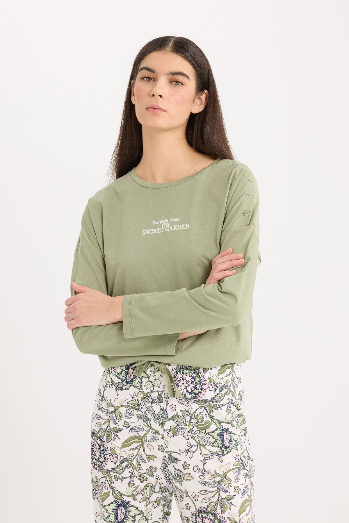 DeFacto-Pajama Set to Fall in Love - Regular Fit, Long Sleeve, Printed Top, Patterned Long Bottom E2893Ax24Au 3