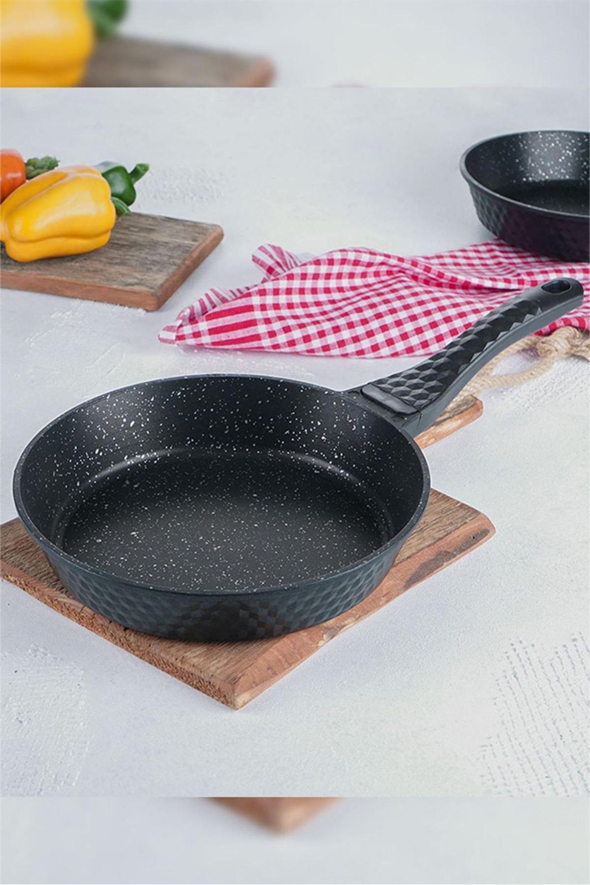 Fiyakalı Ürünler Atölyesi-Diamond Series Cast Pan 20cm 1